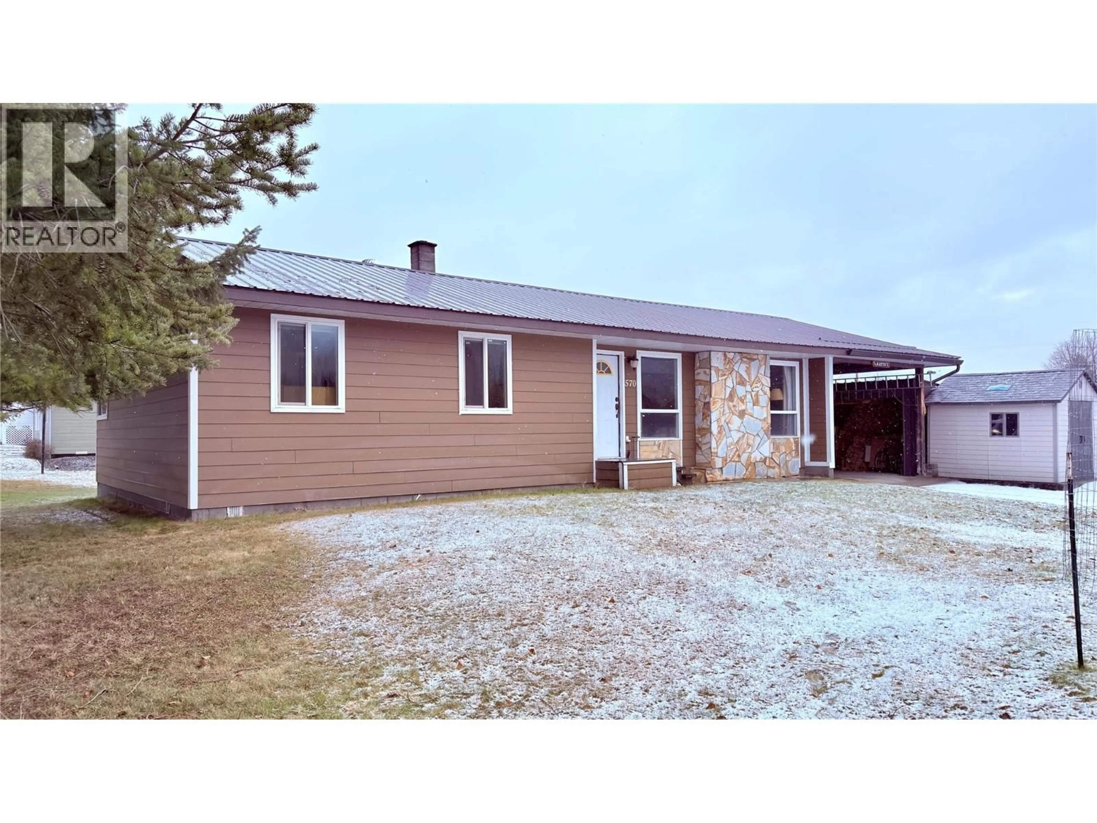 Unknown for 570 EHOLT STREET, Midway British Columbia V0H1M0