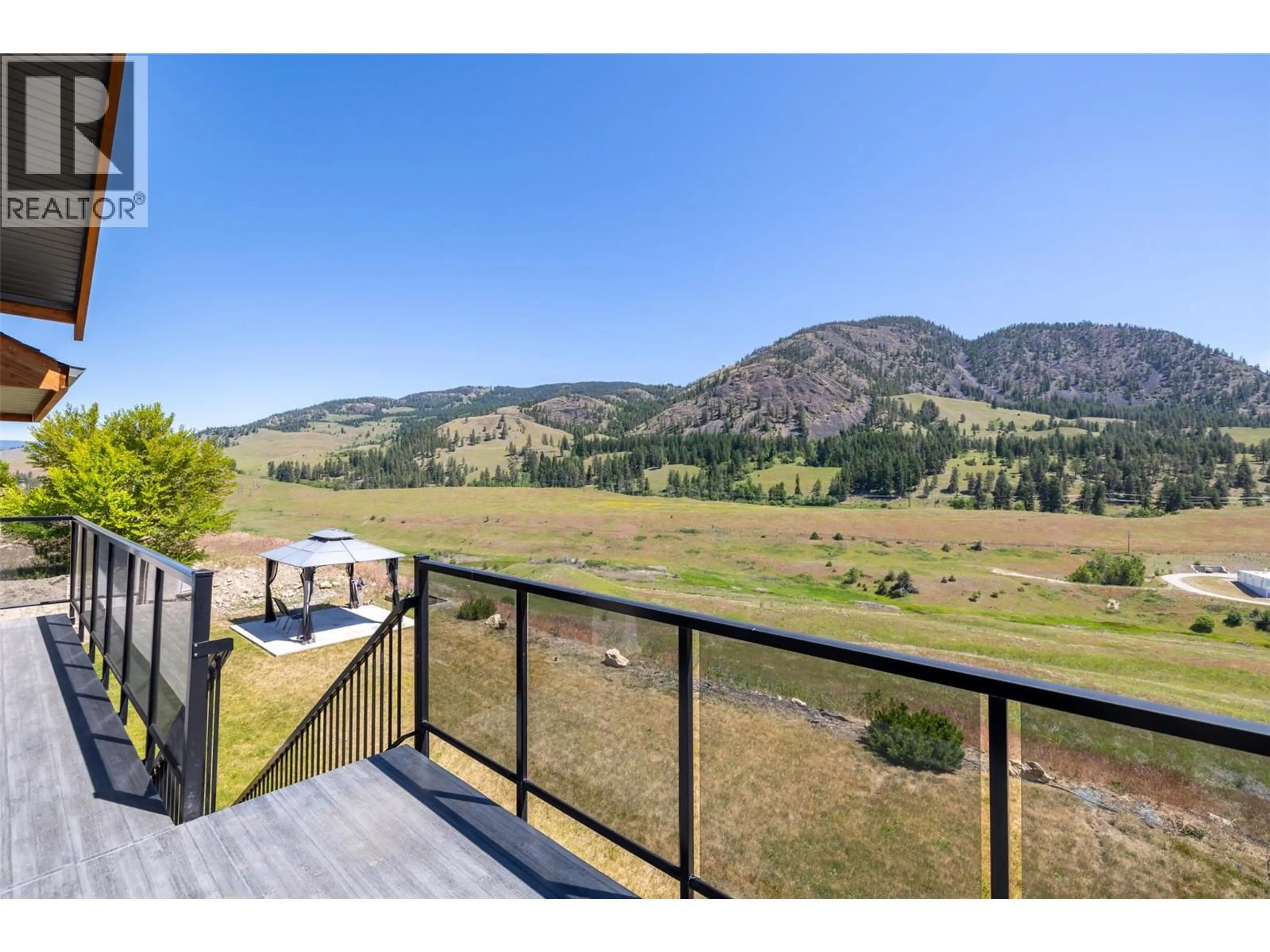 A pic from outside/outdoor area/front of a property/back of a property/a pic from drone, water/lake/river/ocean view for 1122 STOCKLEY STREET, Kelowna British Columbia V1P1R6