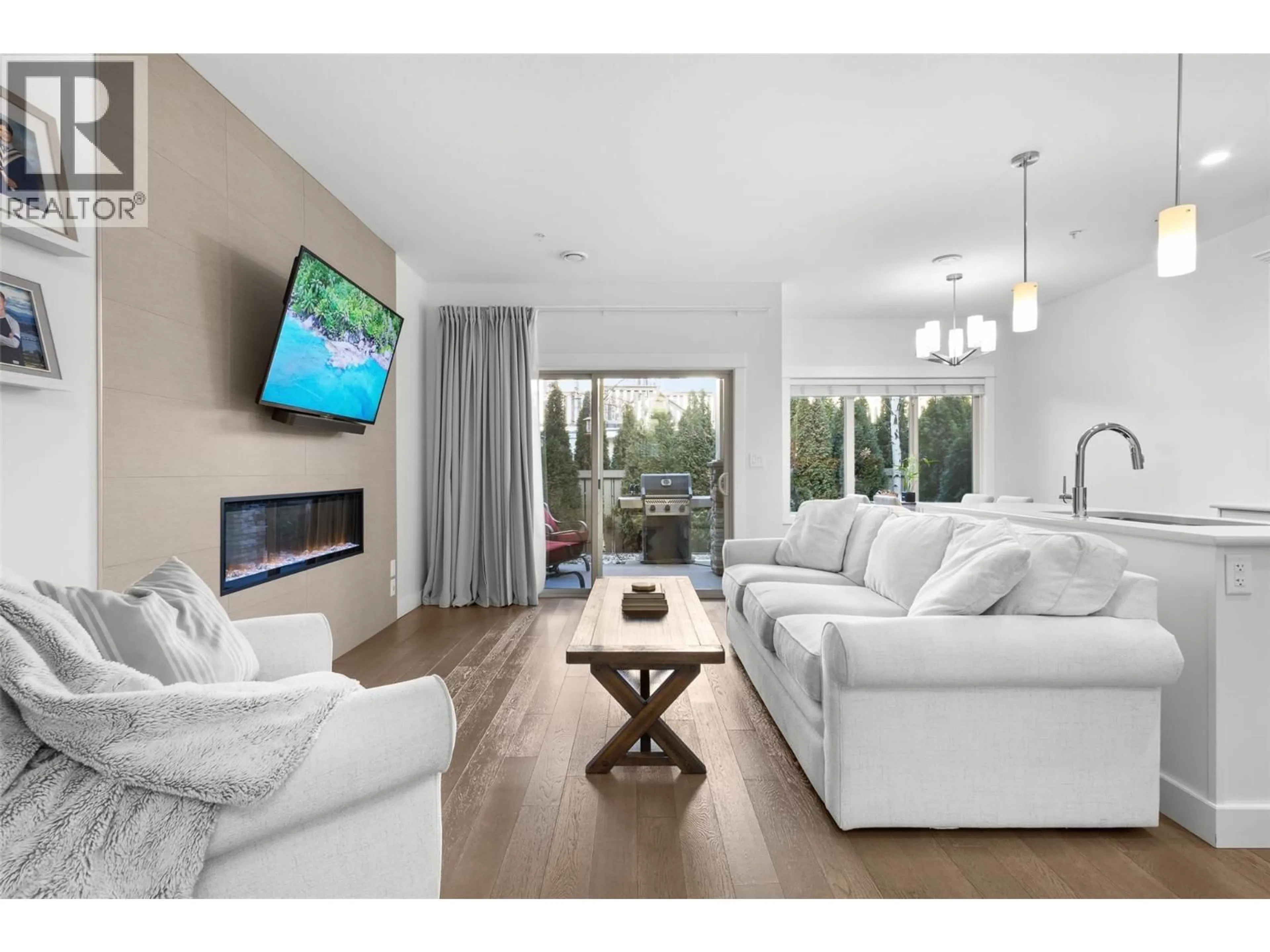 Living room with furniture, unknown for 202 - 9563 JENSEN ROAD, Lake Country British Columbia V4V1S6