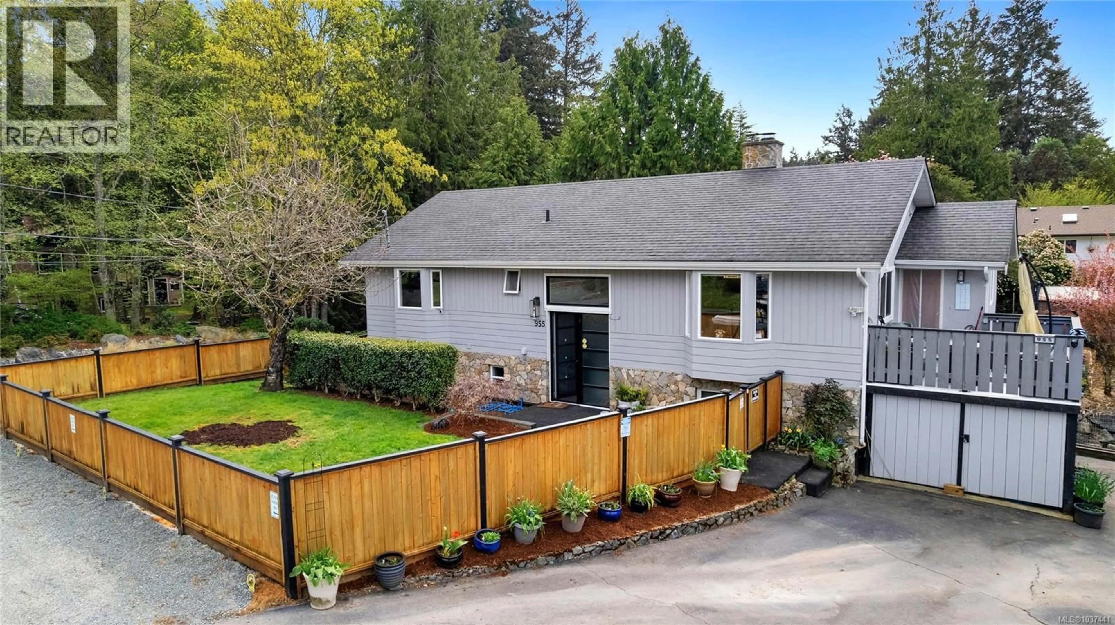 A pic from outside/outdoor area/front of a property/back of a property/a pic from drone, street for 955 SLUGGETT ROAD, Central Saanich British Columbia V8M1E4