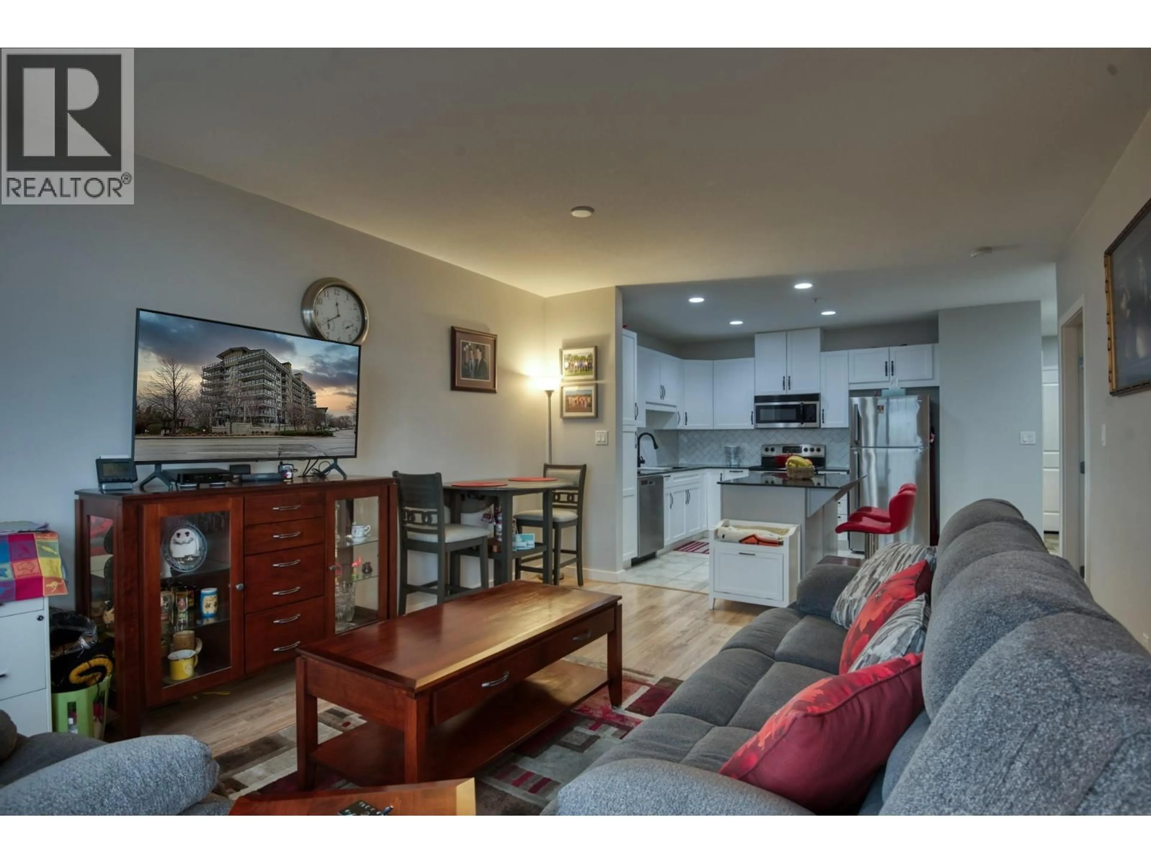 Open concept kitchen, unknown for 608 - 3301 SKAHA LAKE ROAD, Penticton British Columbia V2A6G6