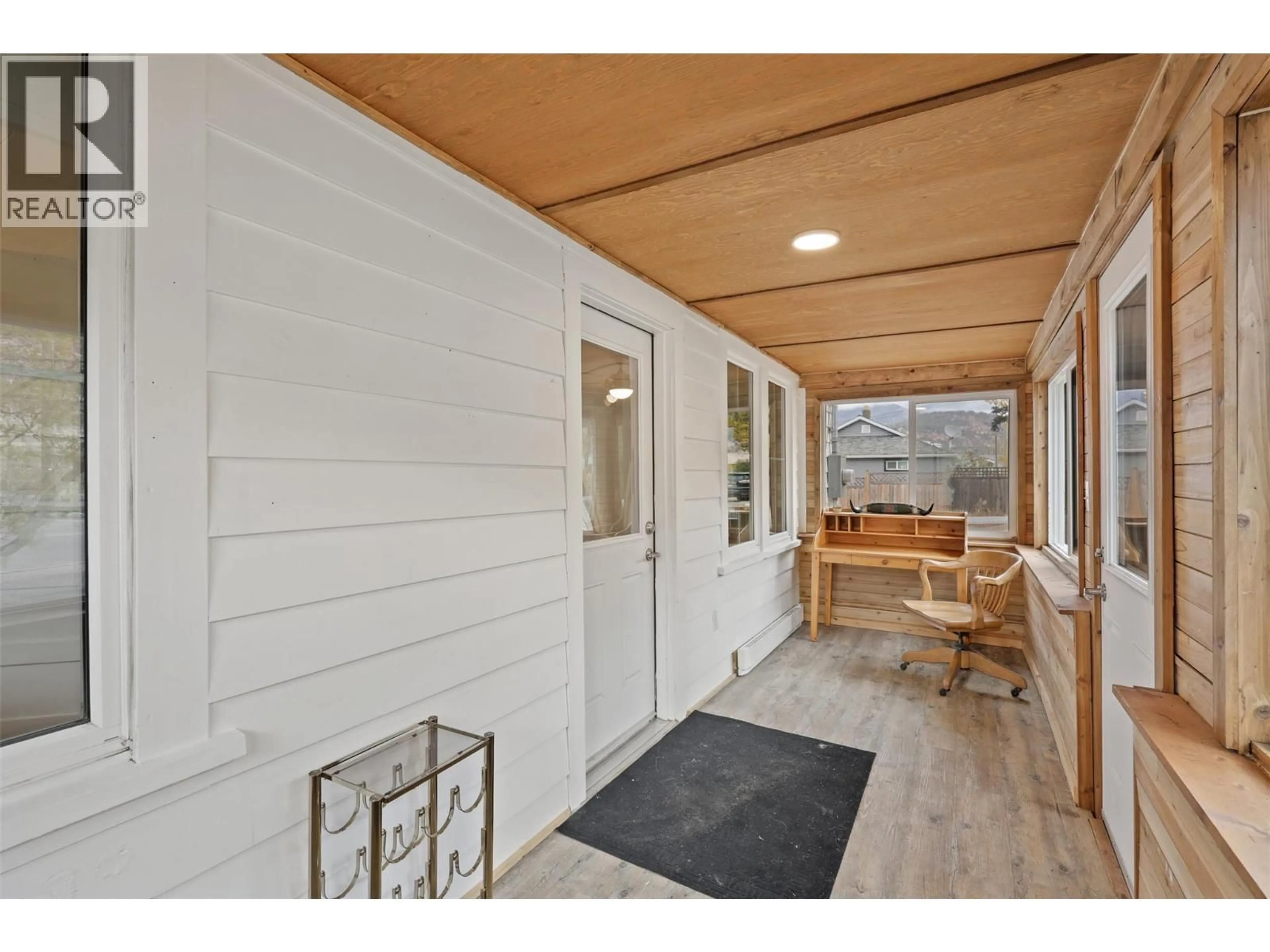 Indoor entryway for 124 FRASER STREET, Lytton British Columbia V0K1Z0