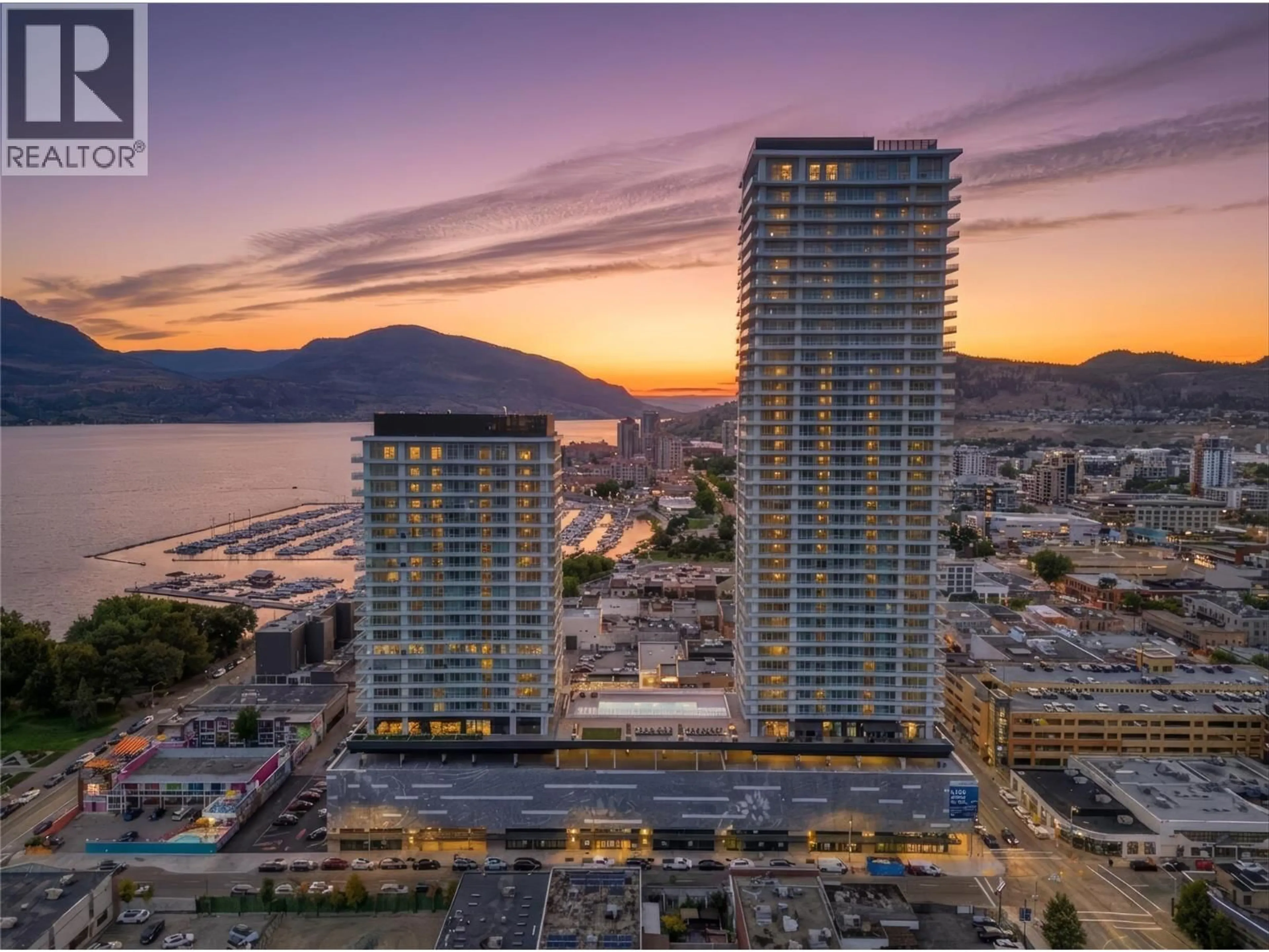 A pic from outside/outdoor area/front of a property/back of a property/a pic from drone, city buildings view from balcony for 3402 - 1626 WATER STREET, Kelowna British Columbia V1Y0N7