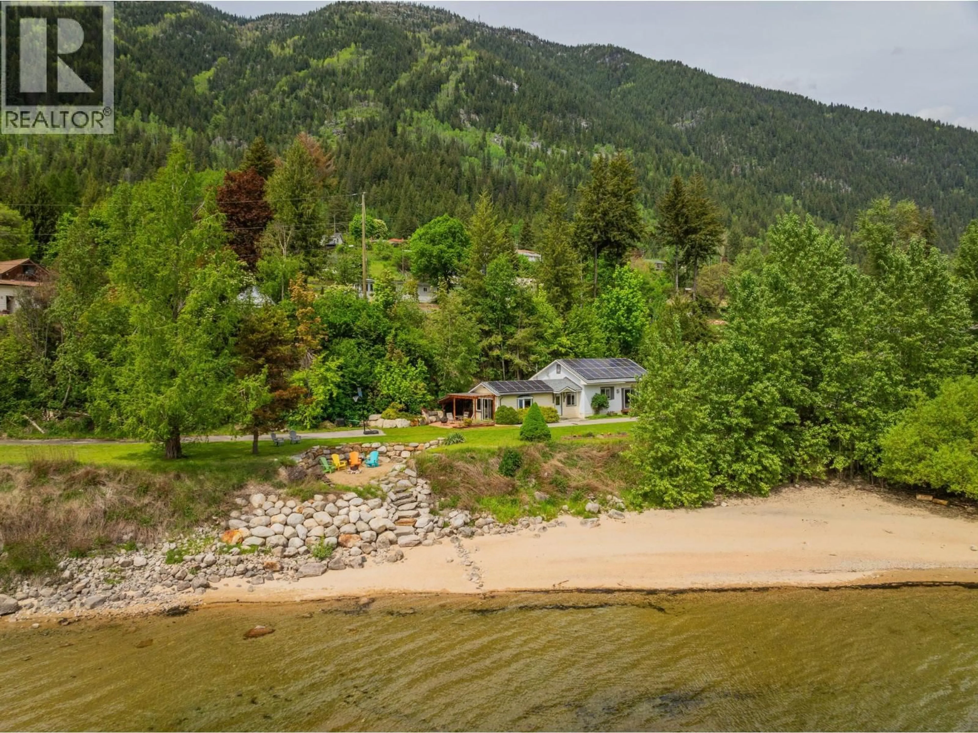 A pic from outside/outdoor area/front of a property/back of a property/a pic from drone, water/lake/river/ocean view for 606 JORGENSEN ROAD, Nelson British Columbia V1L6M6
