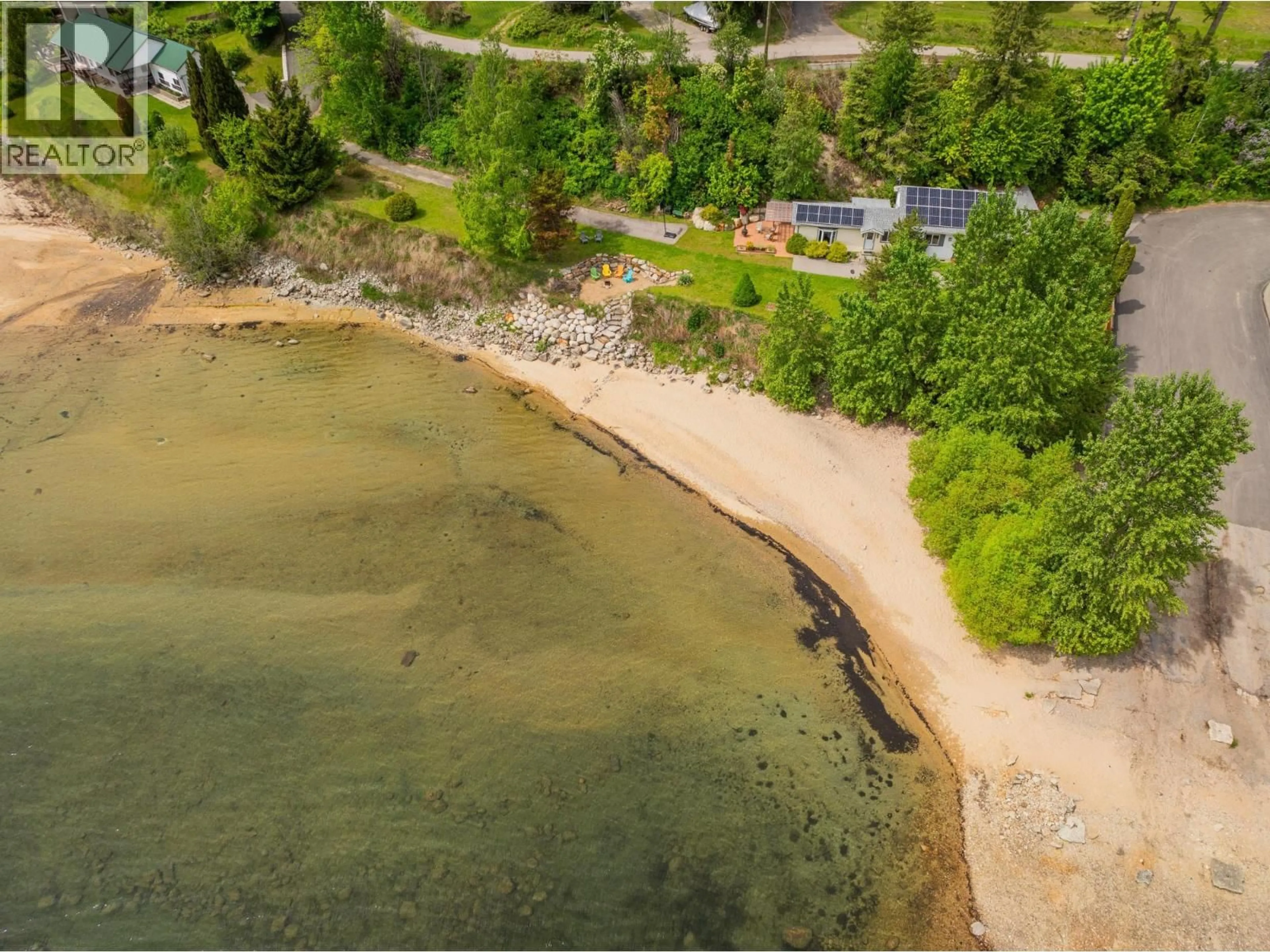 A pic from outside/outdoor area/front of a property/back of a property/a pic from drone, water/lake/river/ocean view for 606 JORGENSEN ROAD, Nelson British Columbia V1L6M6
