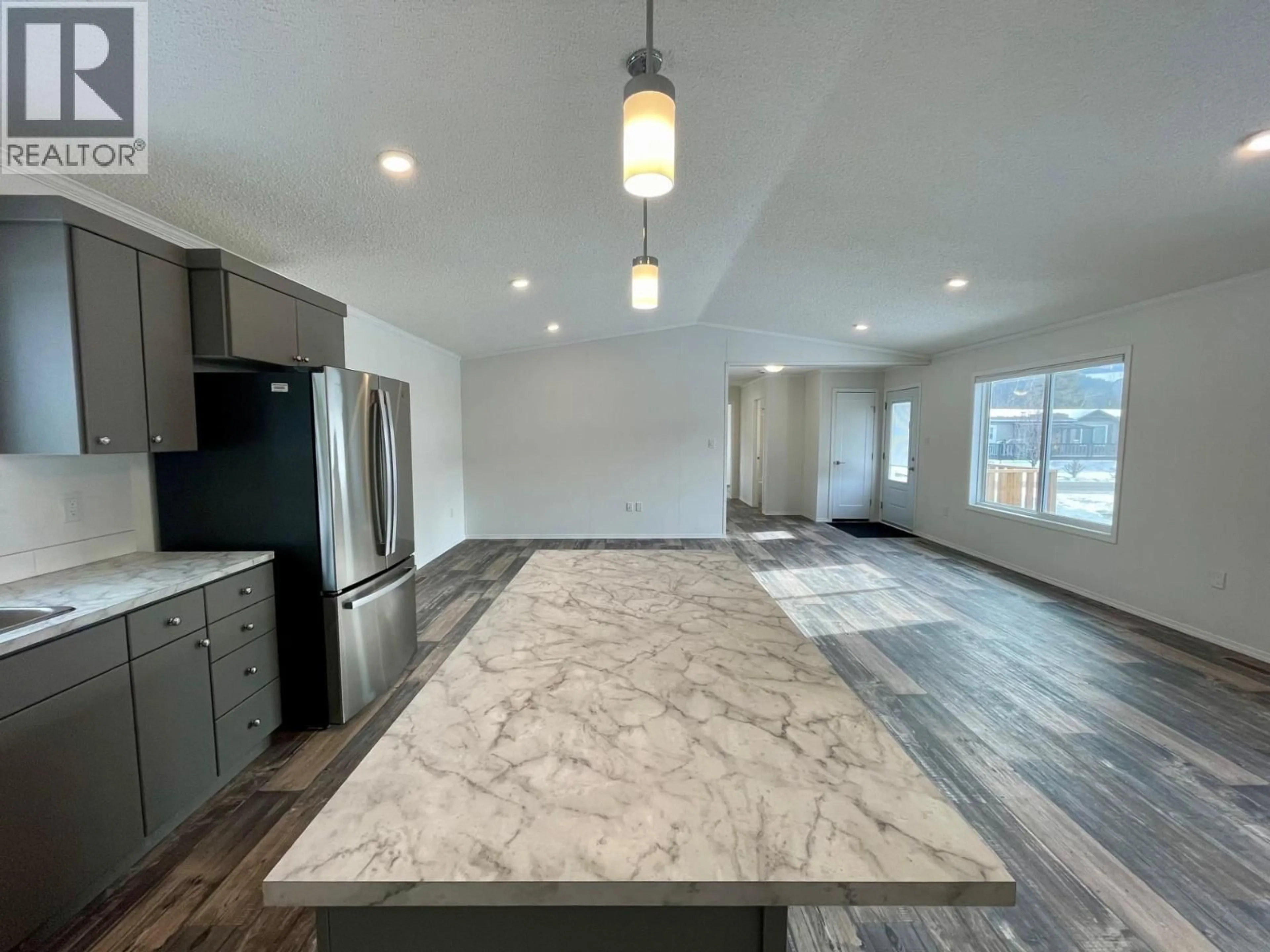 Open concept kitchen, unknown for 34 - 6272 LOWER ELK VALLEY ROAD, Sparwood British Columbia V0B2G3