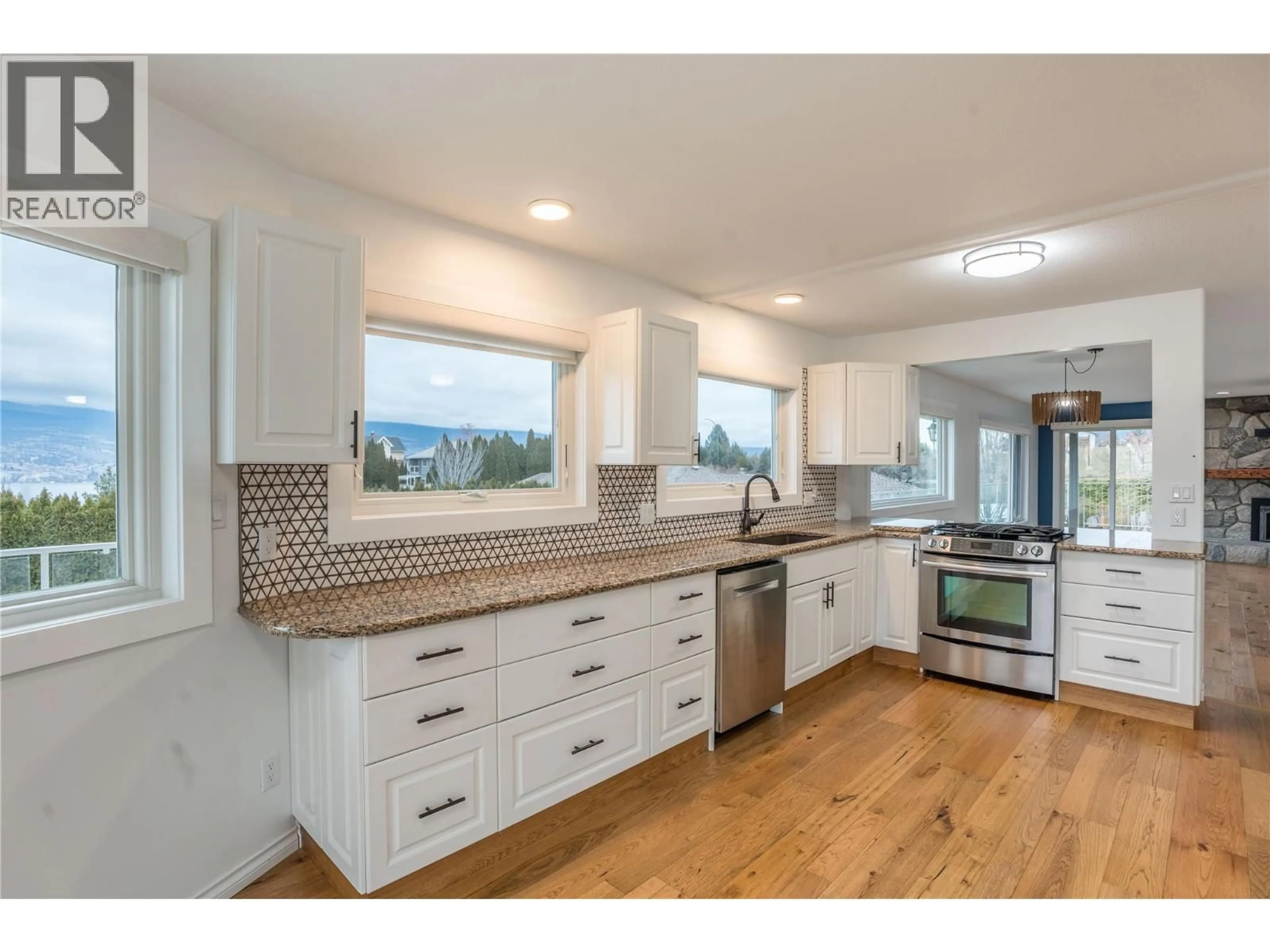 Open concept kitchen, unknown for 6318 FAIRCREST STREET, Summerland British Columbia V0H1Z4