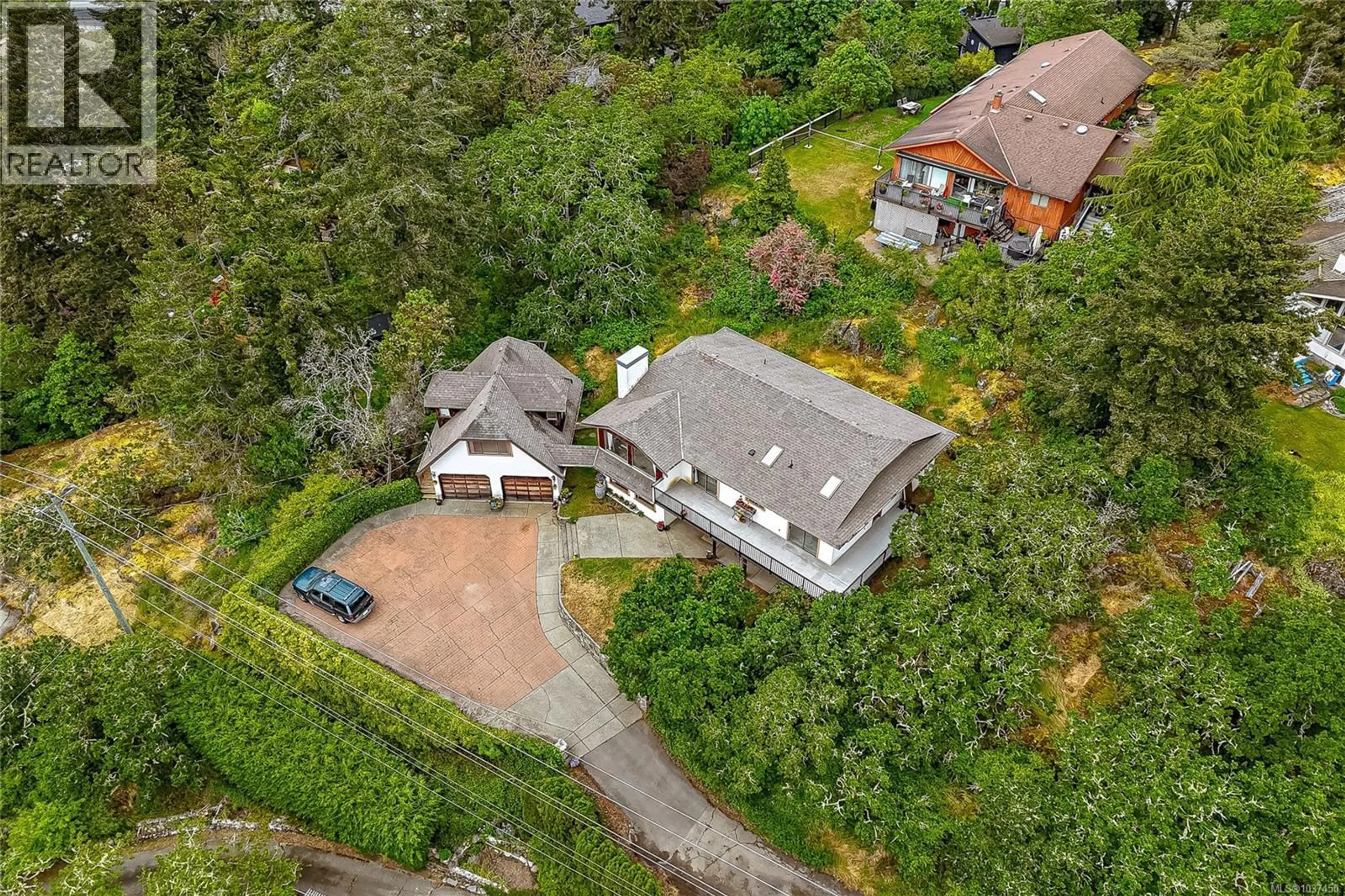 A pic from outside/outdoor area/front of a property/back of a property/a pic from drone, unknown for 5 HIGHBANK ROAD, View Royal British Columbia V9B1V3