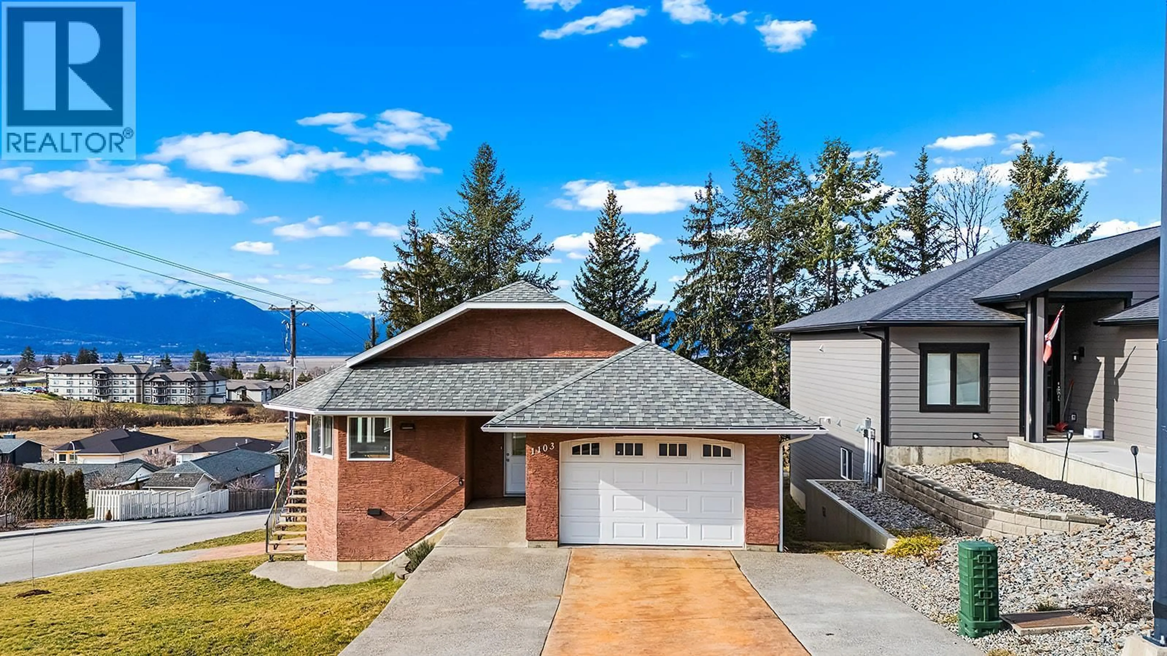 A pic from outside/outdoor area/front of a property/back of a property/a pic from drone, water/lake/river/ocean view for 1103 12TH AVENUE NORTH, Creston British Columbia V0B1G6