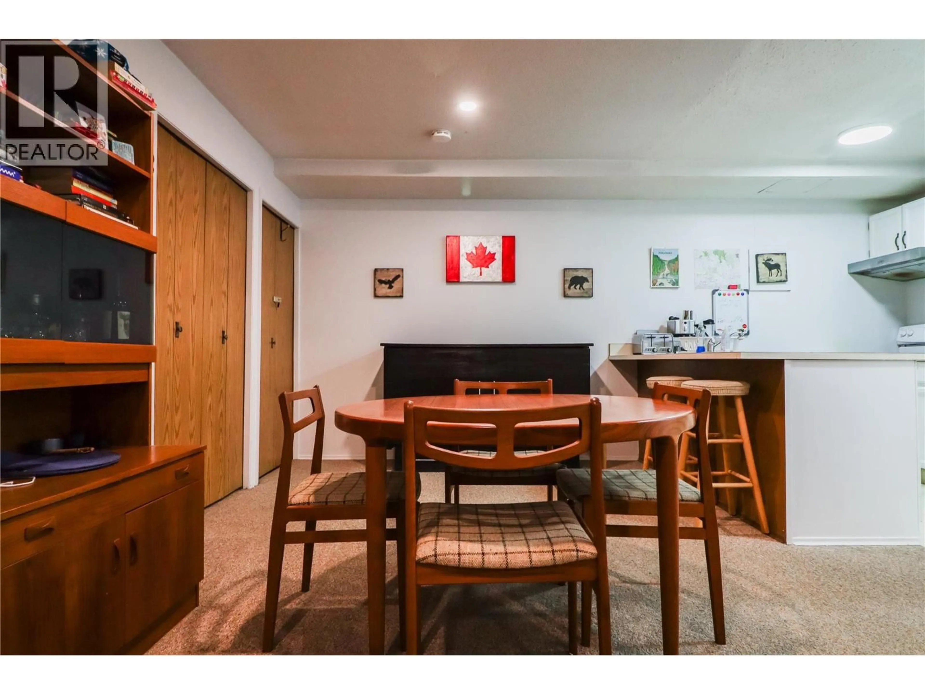 Dining room, wood/laminate floor for 329 - 2030 PANORAMA DRIVE, Panorama British Columbia V0A1T0