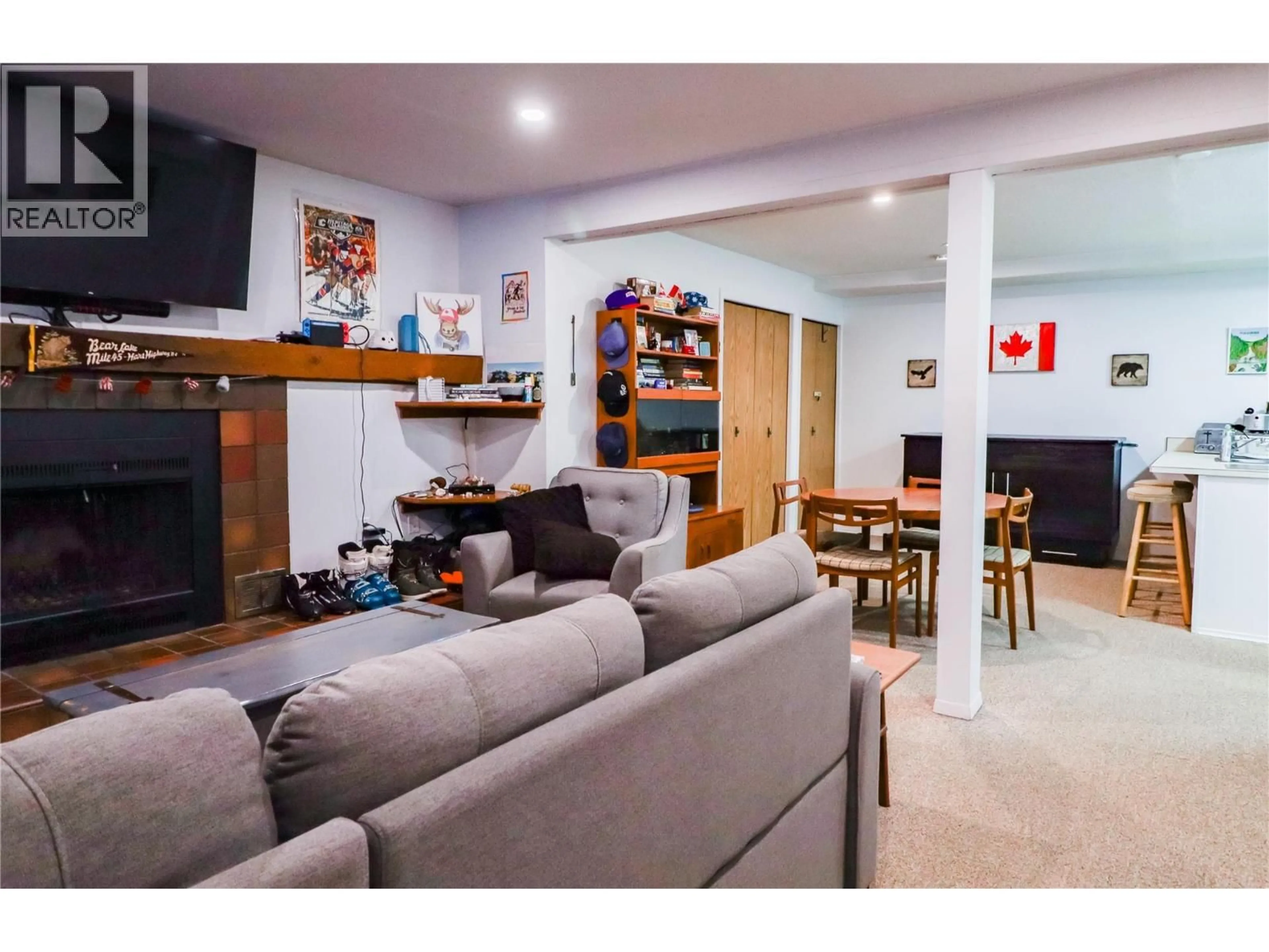Living room with furniture, wood/laminate floor for 329 - 2030 PANORAMA DRIVE, Panorama British Columbia V0A1T0