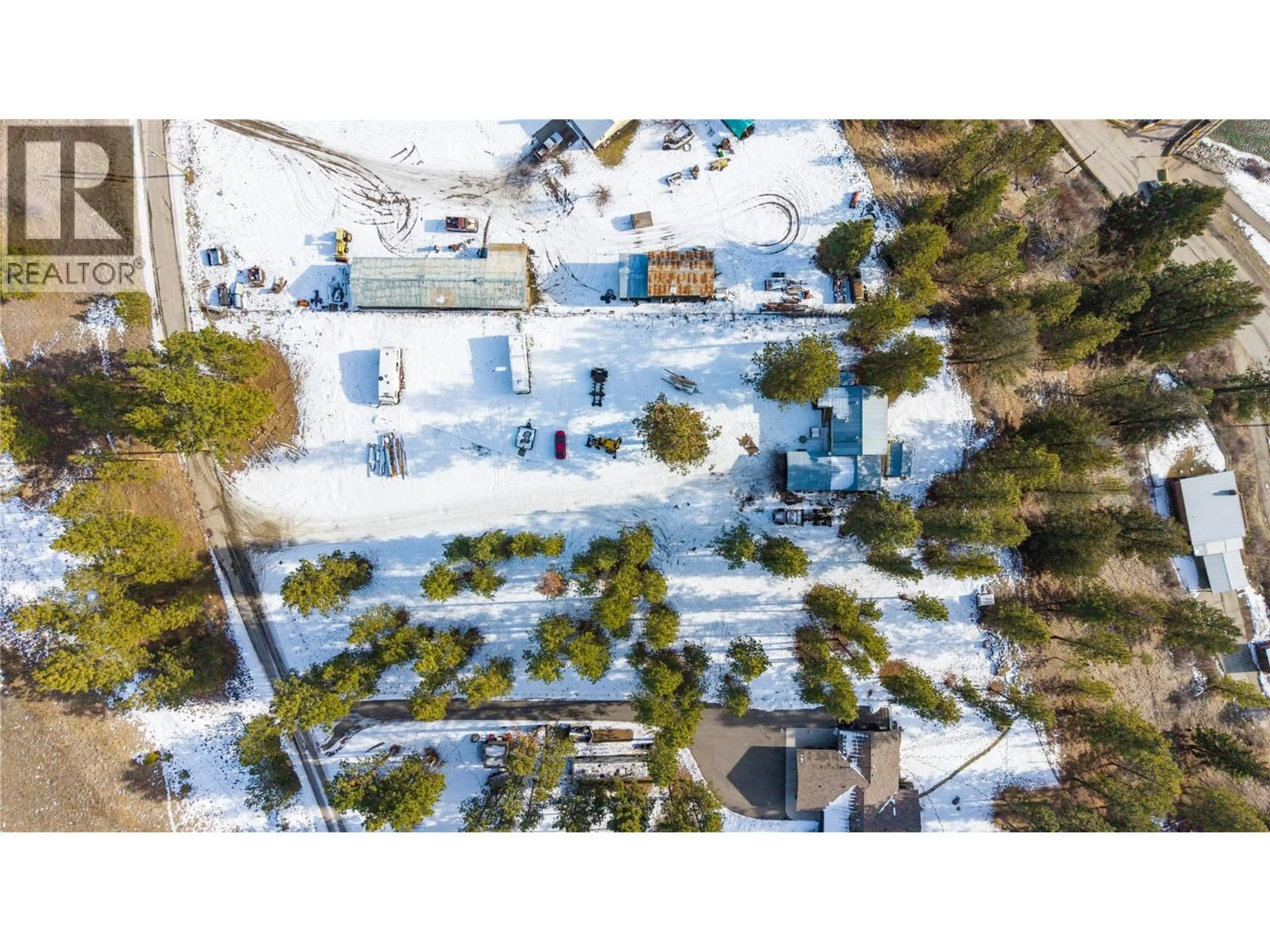 A pic from outside/outdoor area/front of a property/back of a property/a pic from drone, street for 176 JACOBSON RD OTHER, Princeton British Columbia V0X1W0