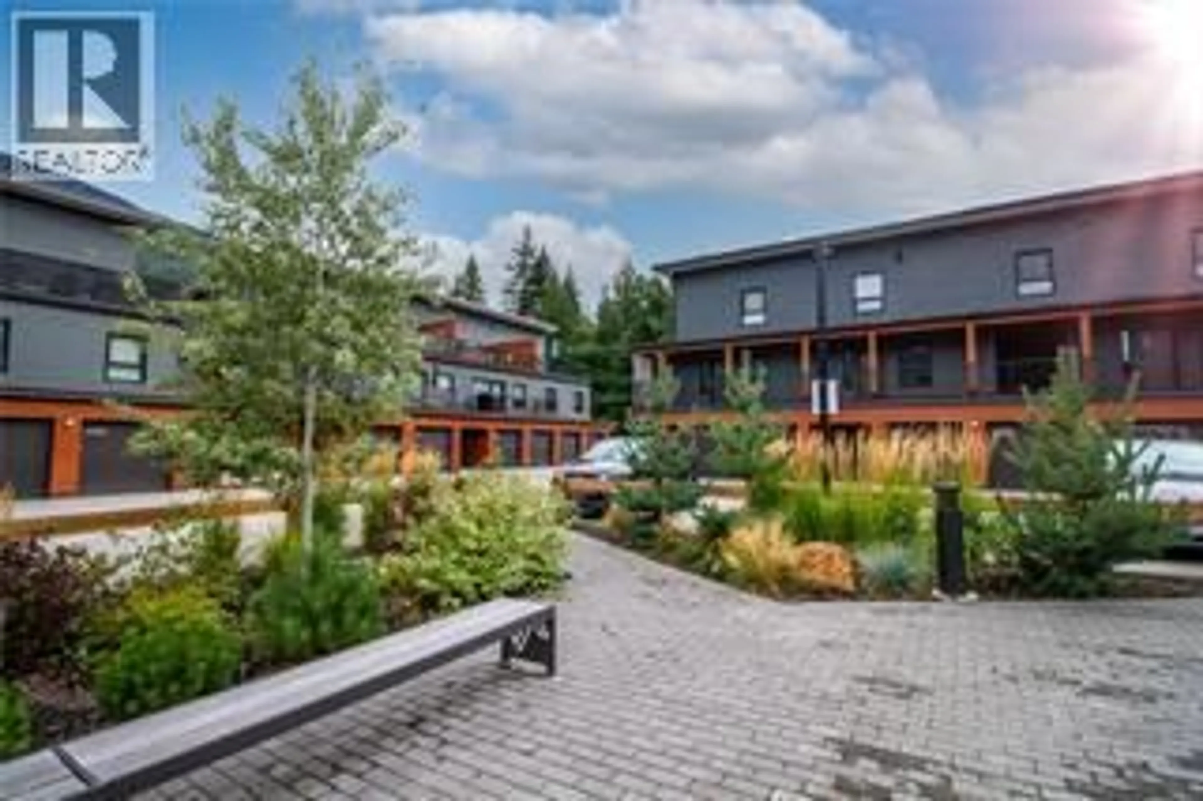 Patio, mountain view for 5101 - 1901 NELS NELSEN CRESCENT, Revelstoke British Columbia V0E2S3