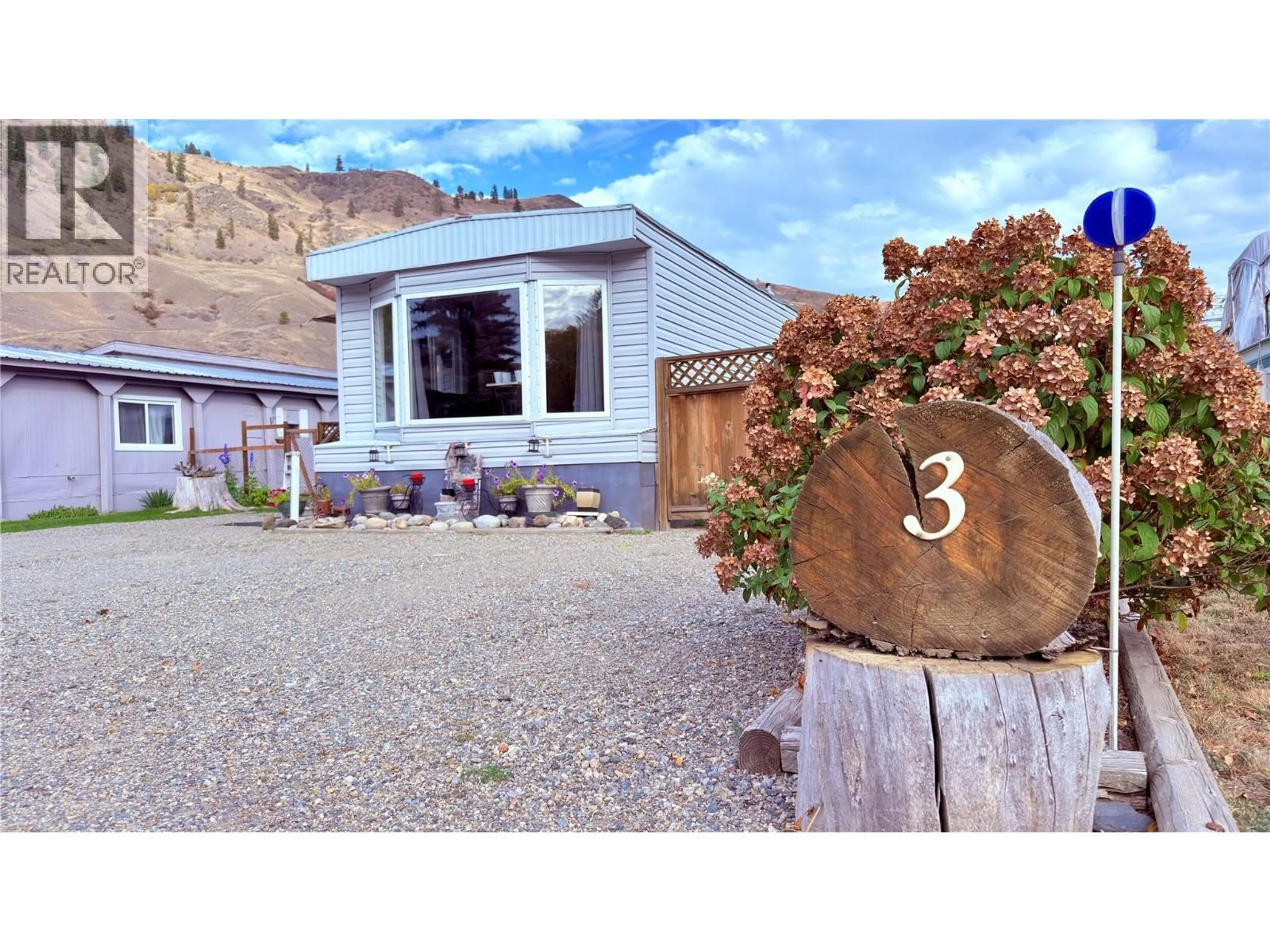 Unknown for 3 - 925 THIRTEENTH AVENUE, Midway British Columbia V0H1M0