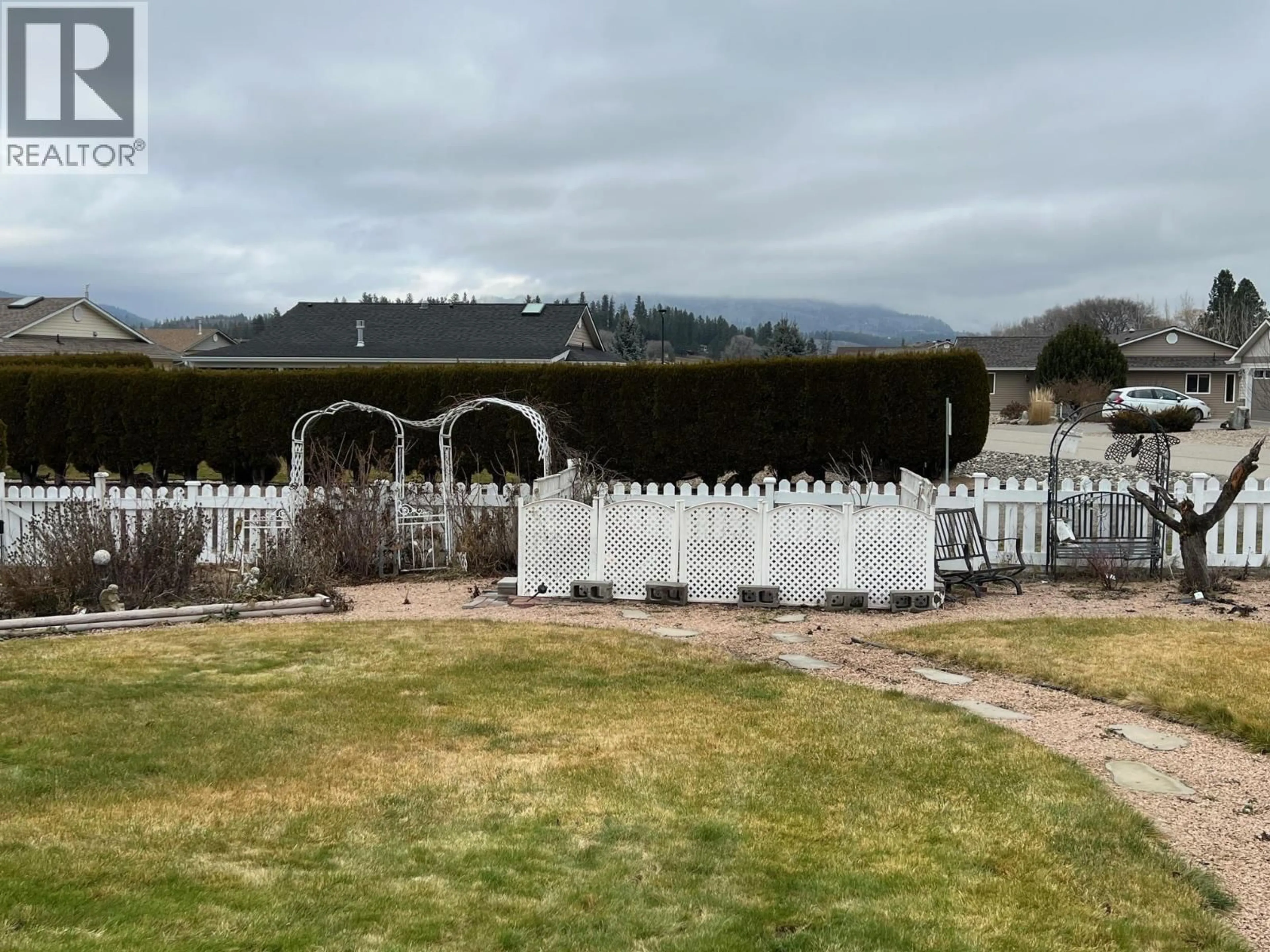 A pic from outside/outdoor area/front of a property/back of a property/a pic from drone, mountain view for 636 6TH AVENUE, Vernon British Columbia V1H1Z1
