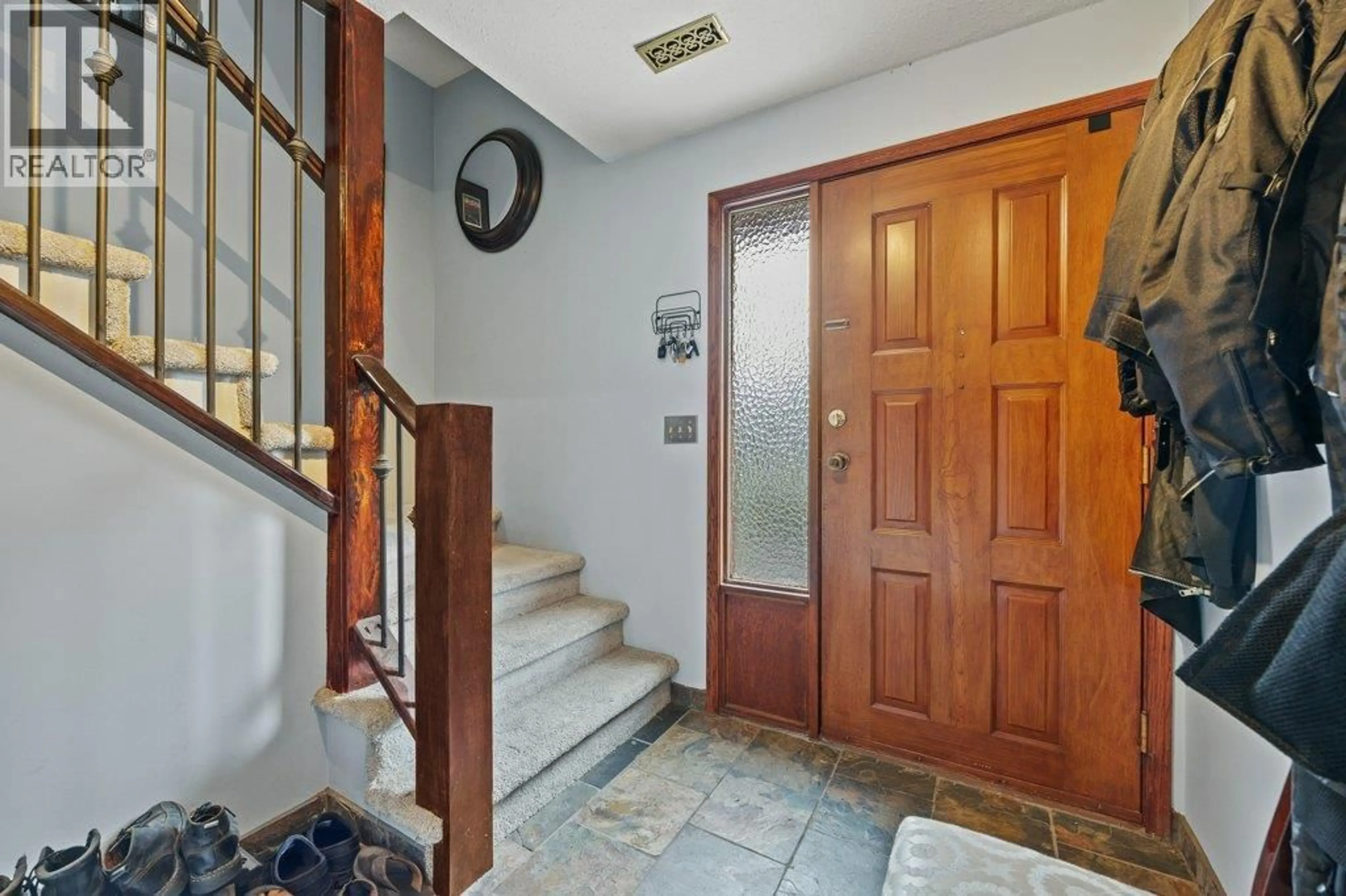 Indoor foyer for 2949 SANDSTONE CRESCENT, West Kelowna British Columbia V4T1T2