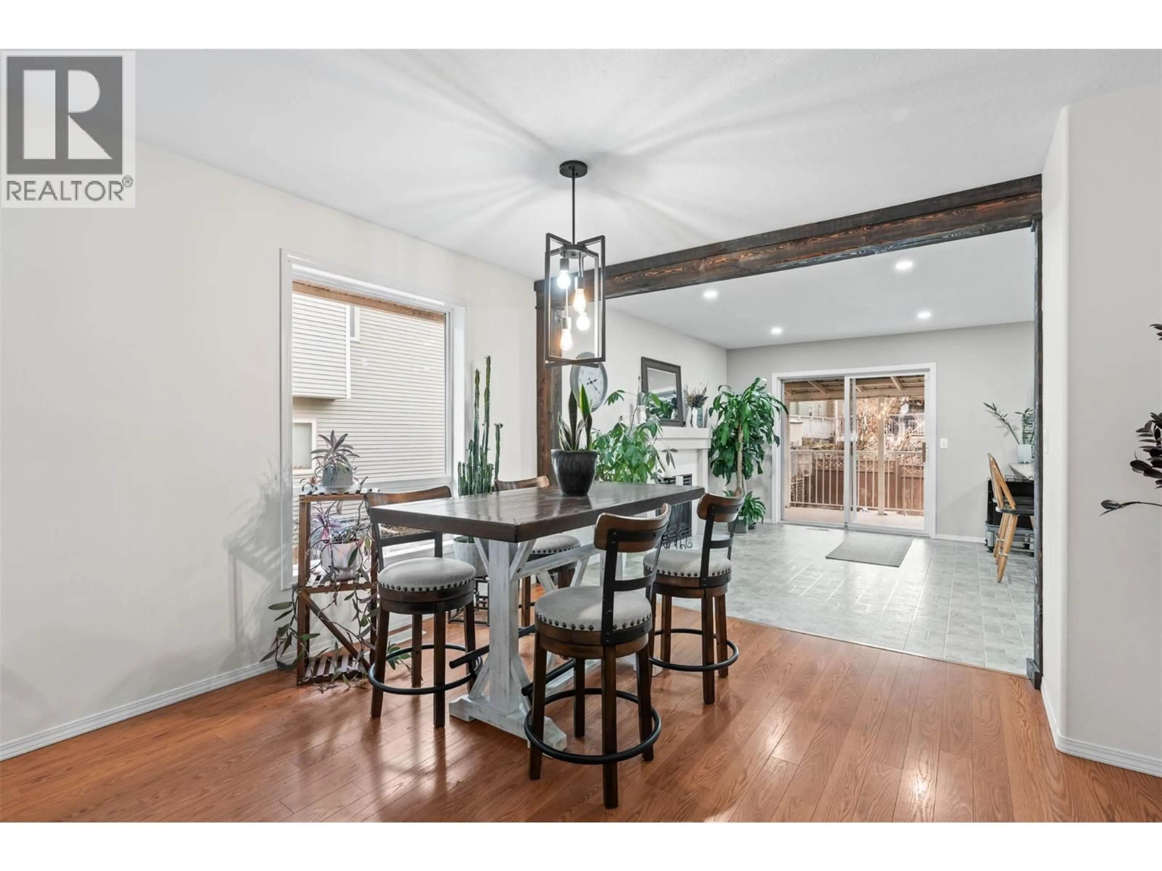 Dining room, wood/laminate floor for 2825 RICHFIELD DRIVE, Vernon British Columbia V1H1A6