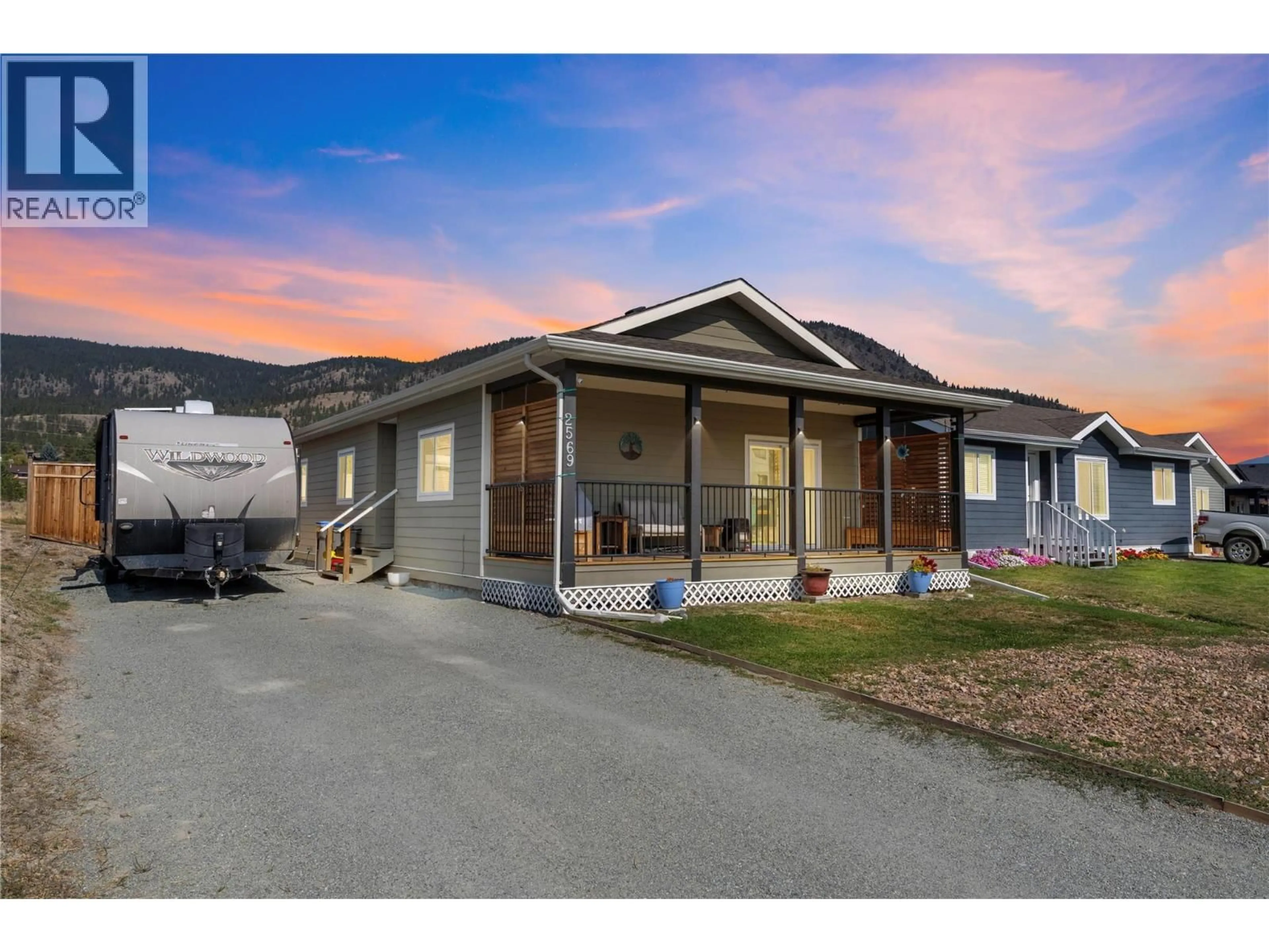 Home with vinyl exterior material, mountain view for 2569 SPRING BANK AVENUE, Merritt British Columbia V1k0B1