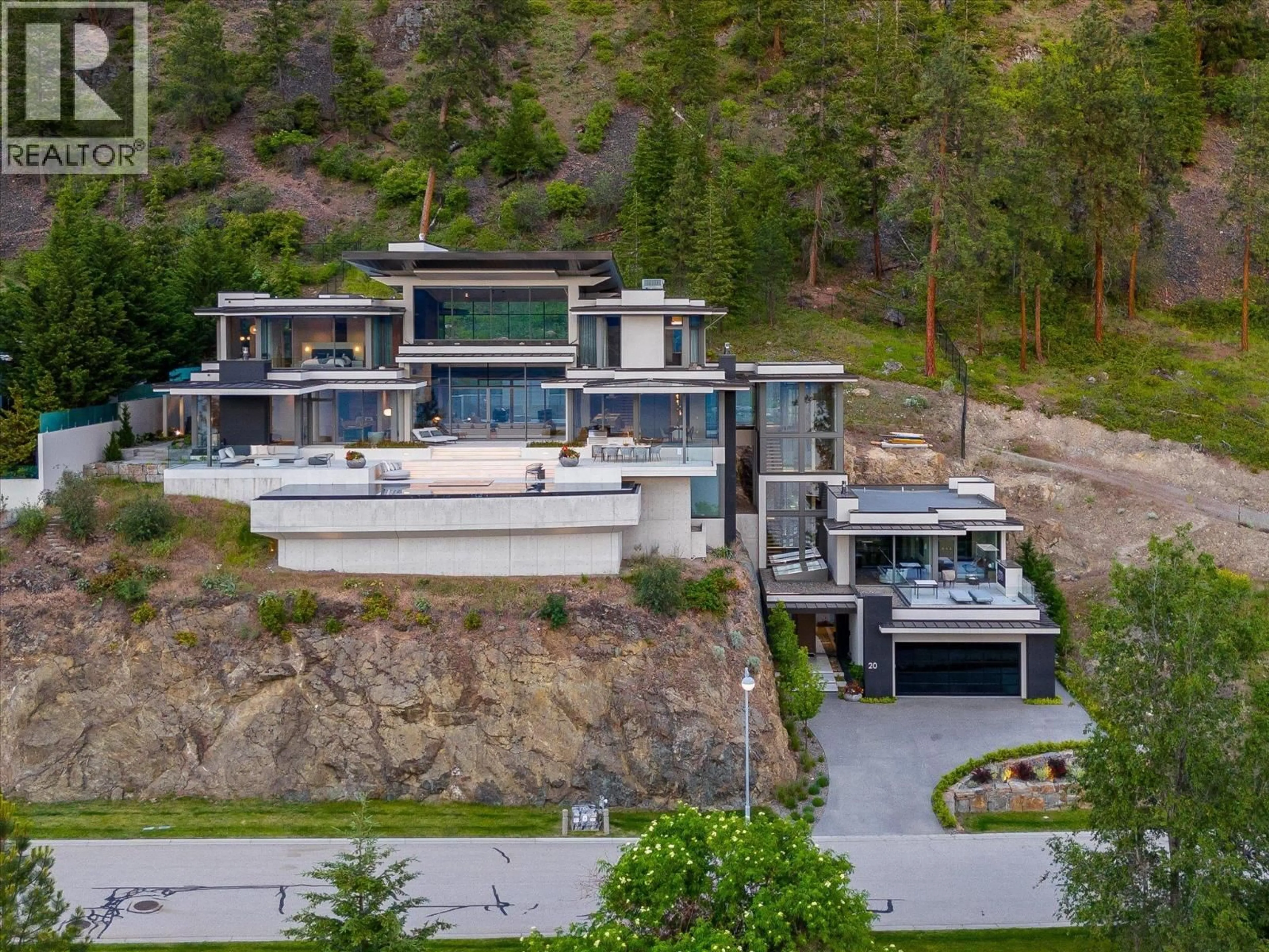 A pic from outside/outdoor area/front of a property/back of a property/a pic from drone, mountain view for 20 - 180 SHEERWATER COURT, Kelowna British Columbia V1V2X1