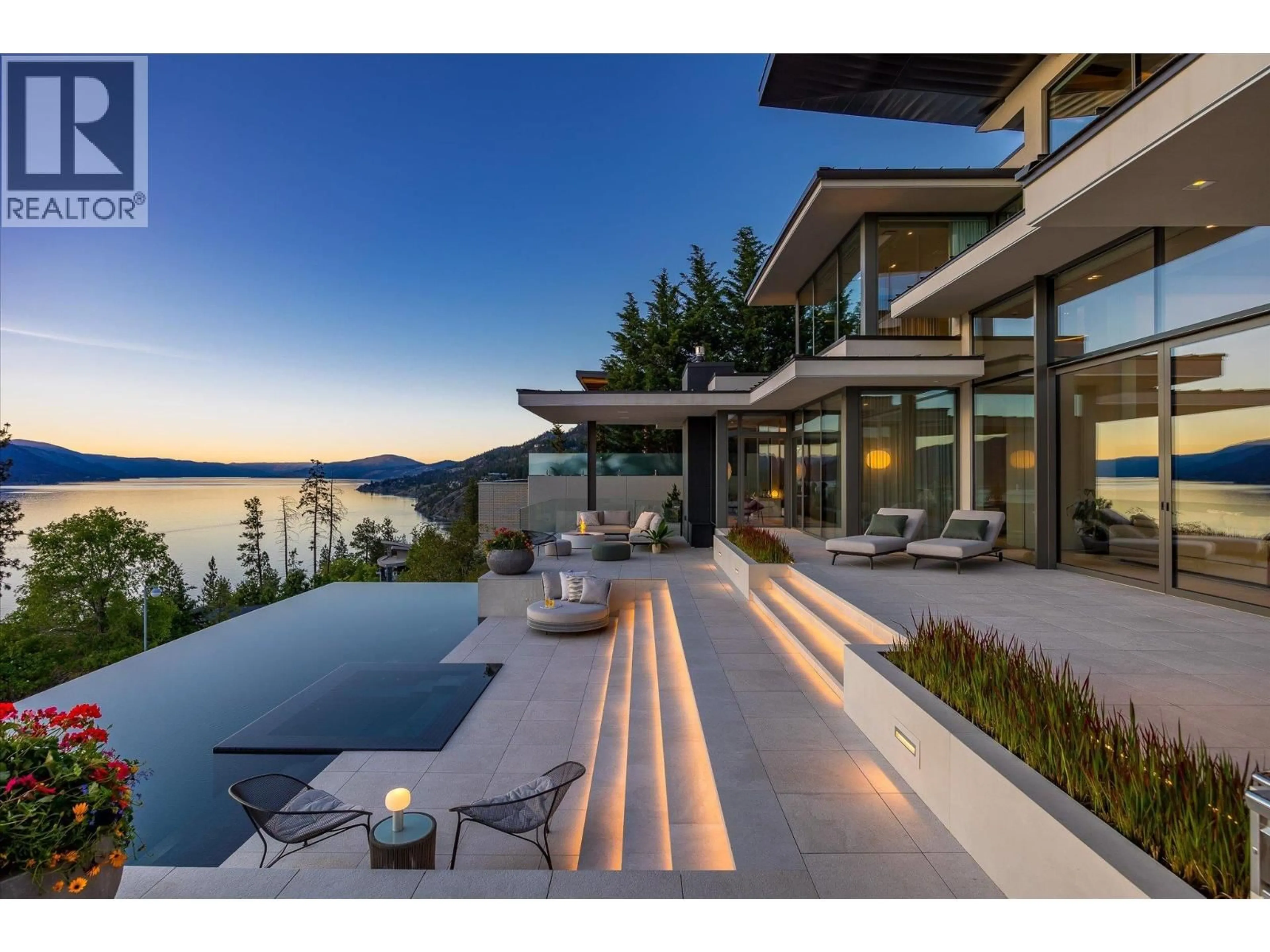 Patio, water/lake/river/ocean view for 20 - 180 SHEERWATER COURT, Kelowna British Columbia V1V2X1