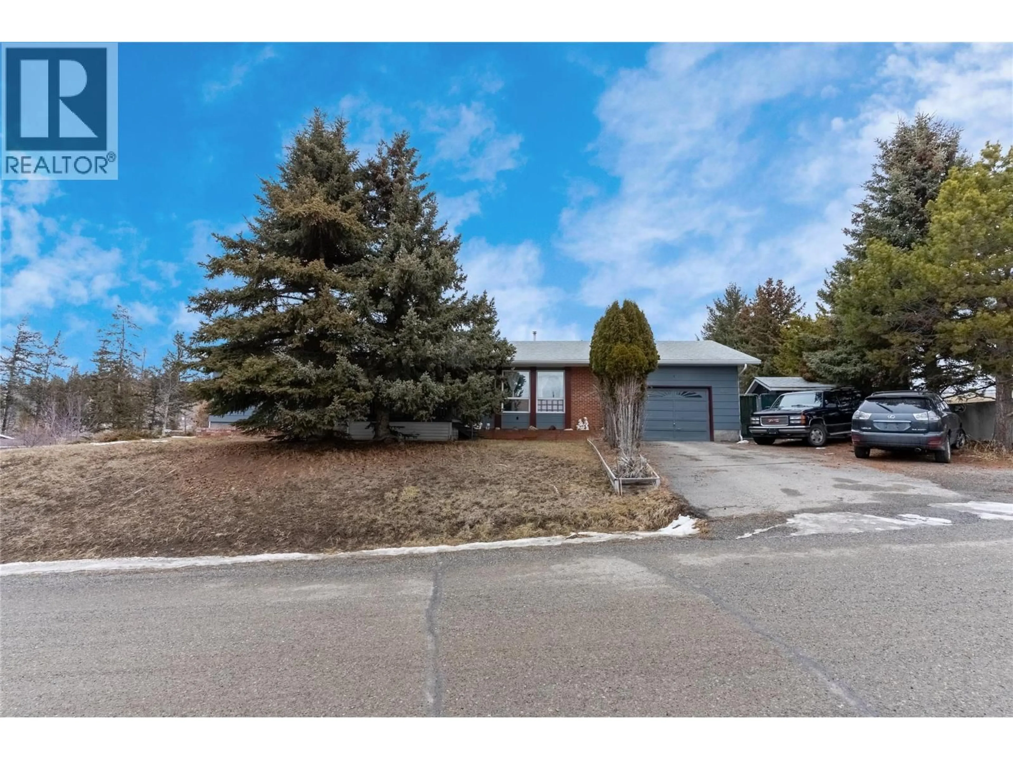 A pic from outside/outdoor area/front of a property/back of a property/a pic from drone, street for 40 BRECCIA DRIVE, Logan Lake British Columbia V0K1W0