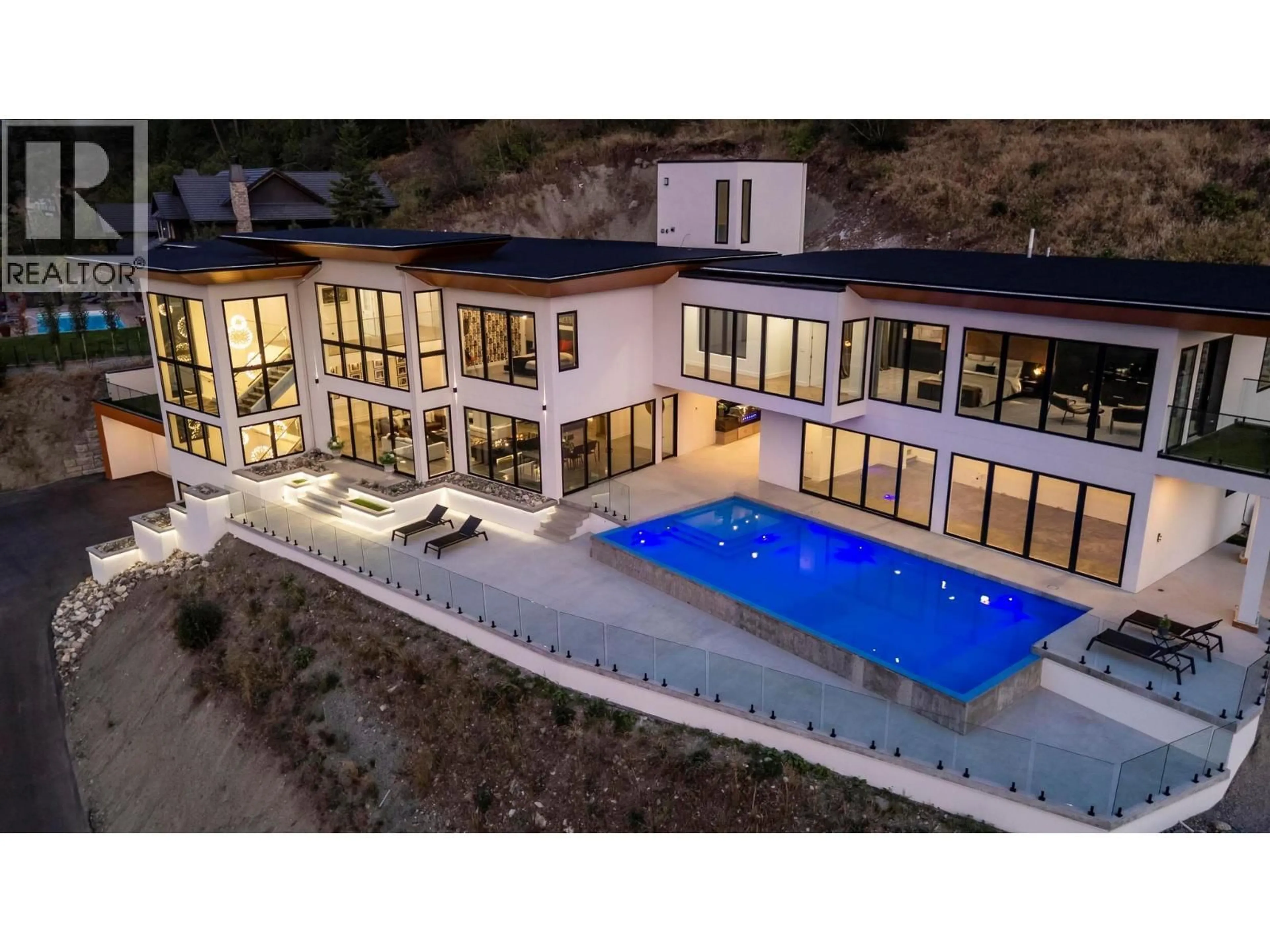 A pic from outside/outdoor area/front of a property/back of a property/a pic from drone, unknown for 120 SUNSET BOULEVARD, Vernon British Columbia V1H1T7