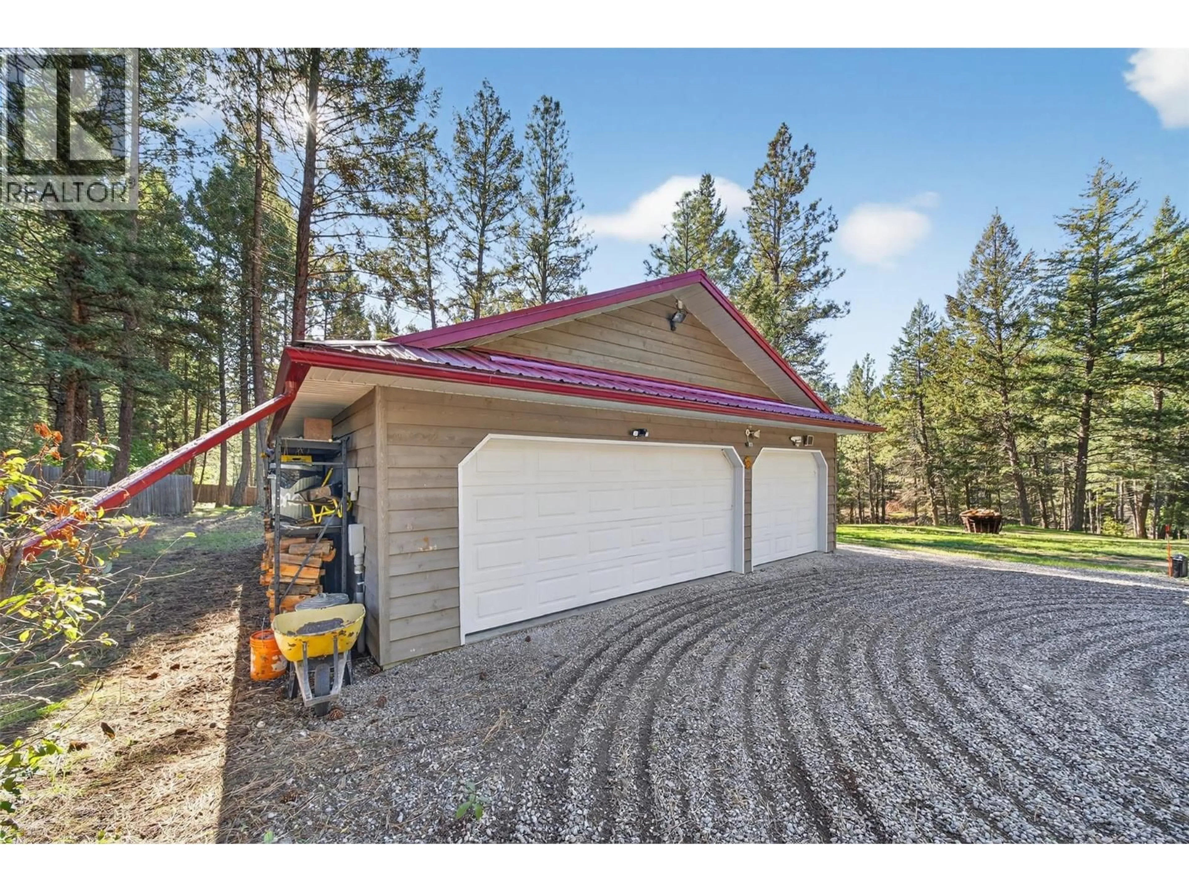 Indoor garage for 3306 PALMER ROAD, Baynes Lake British Columbia V0B1T4