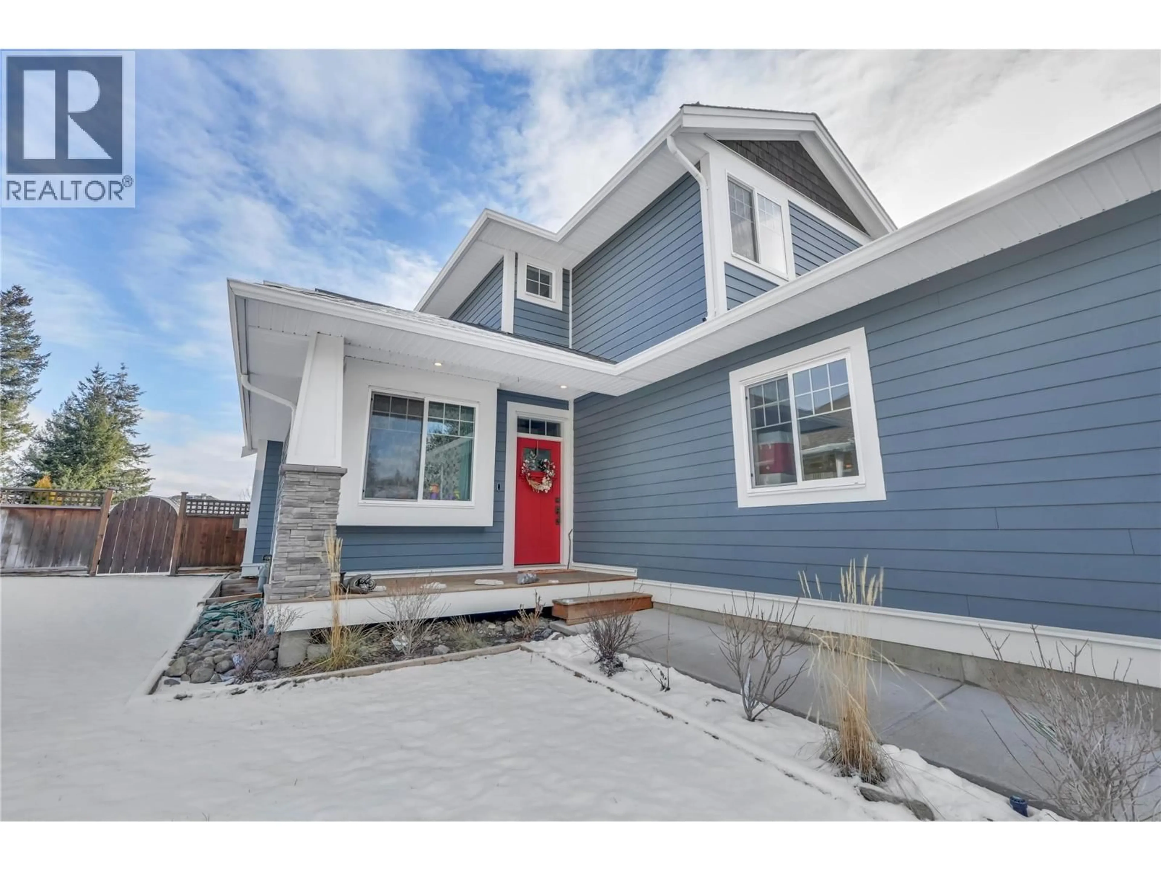 Home with vinyl exterior material, street for 211 WESTRIDGE COURT, Princeton British Columbia V0X1W0