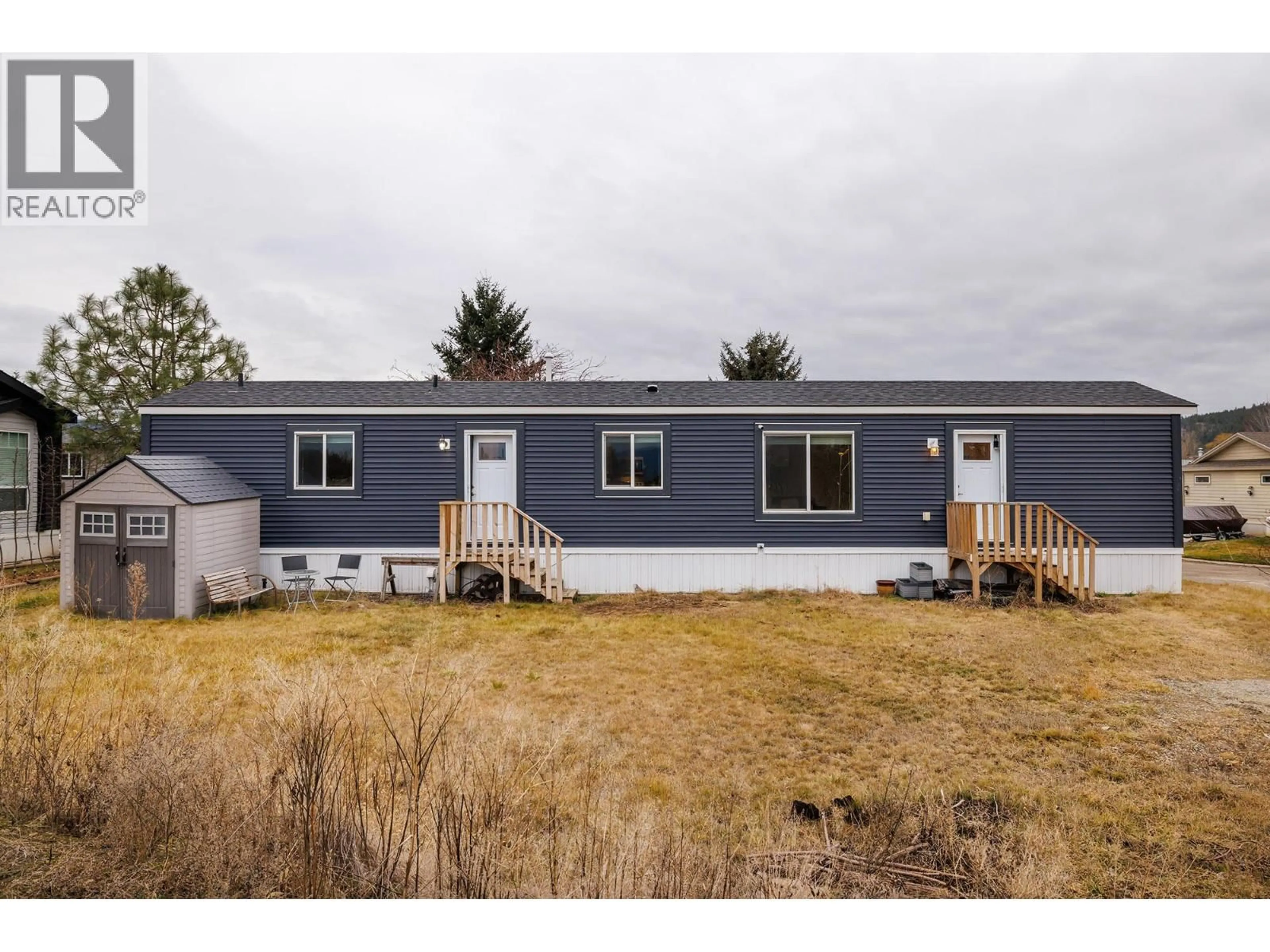 Home with vinyl exterior material, unknown for 74 - 8945 HIGHWAY 97N OTHER, Kelowna British Columbia V4V2E8