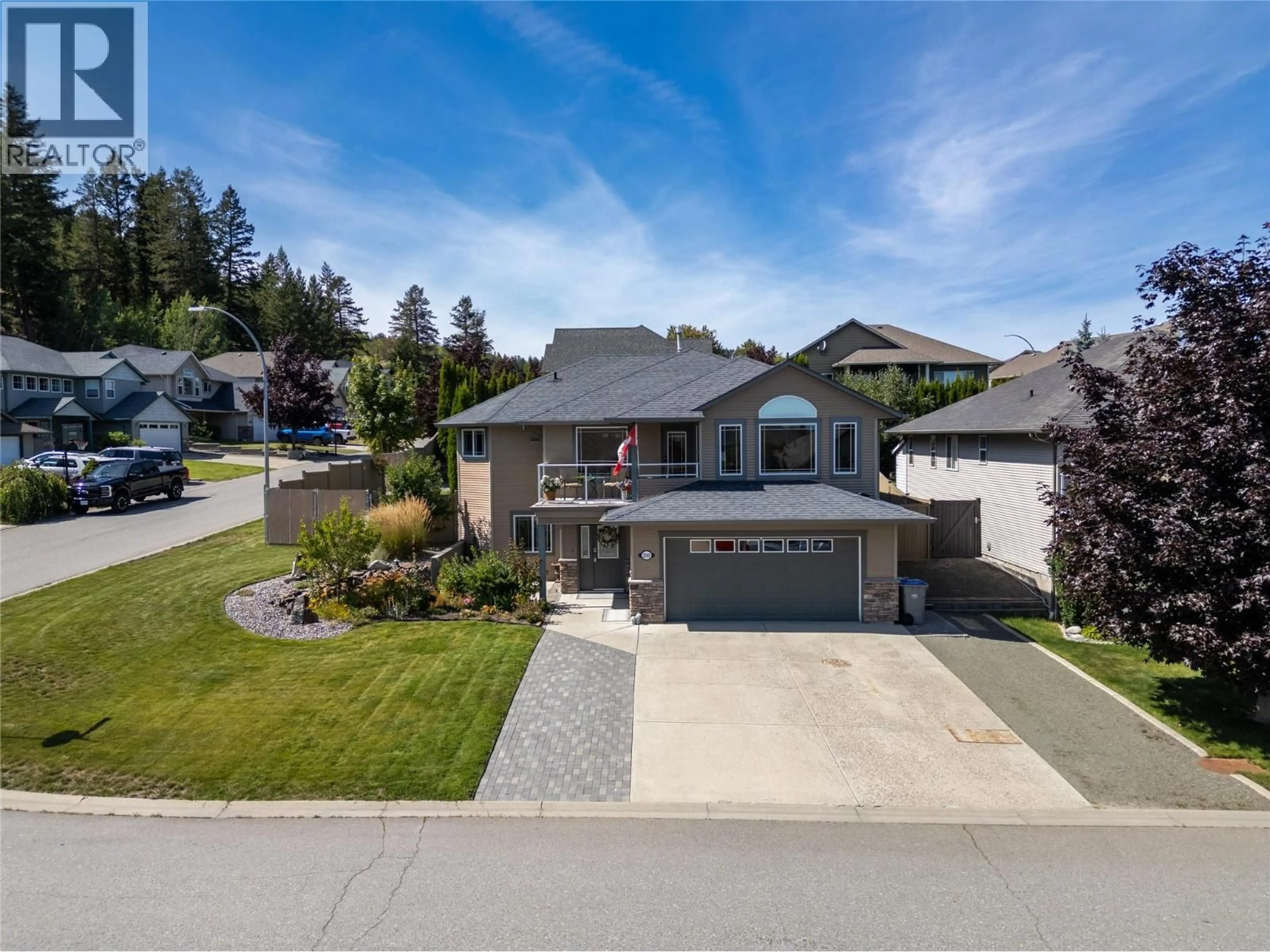 A pic from outside/outdoor area/front of a property/back of a property/a pic from drone, street for 2595 TALBOT DRIVE, Kamloops British Columbia V1S2B2