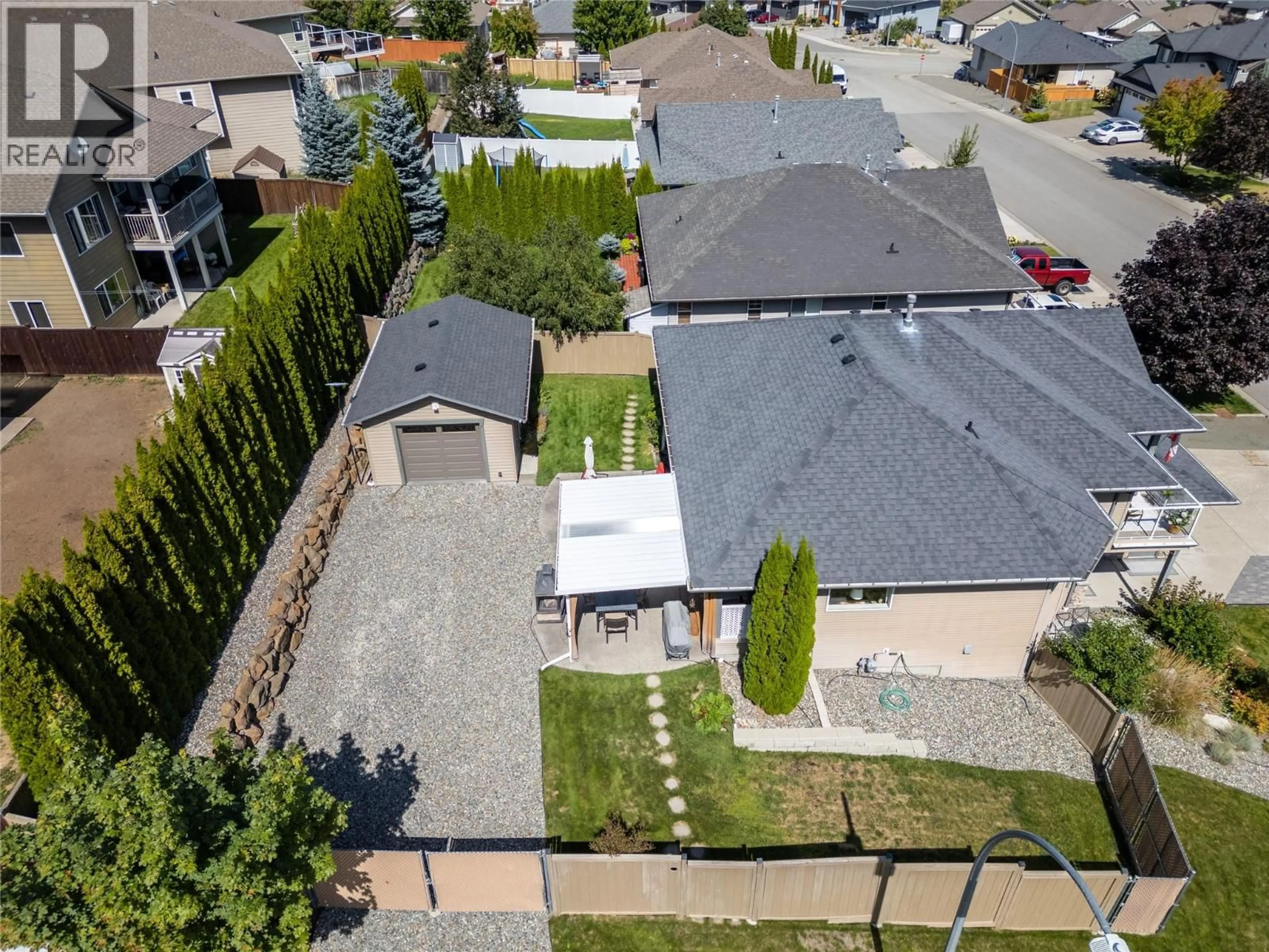 A pic from outside/outdoor area/front of a property/back of a property/a pic from drone, street for 2595 TALBOT DRIVE, Kamloops British Columbia V1S2B2