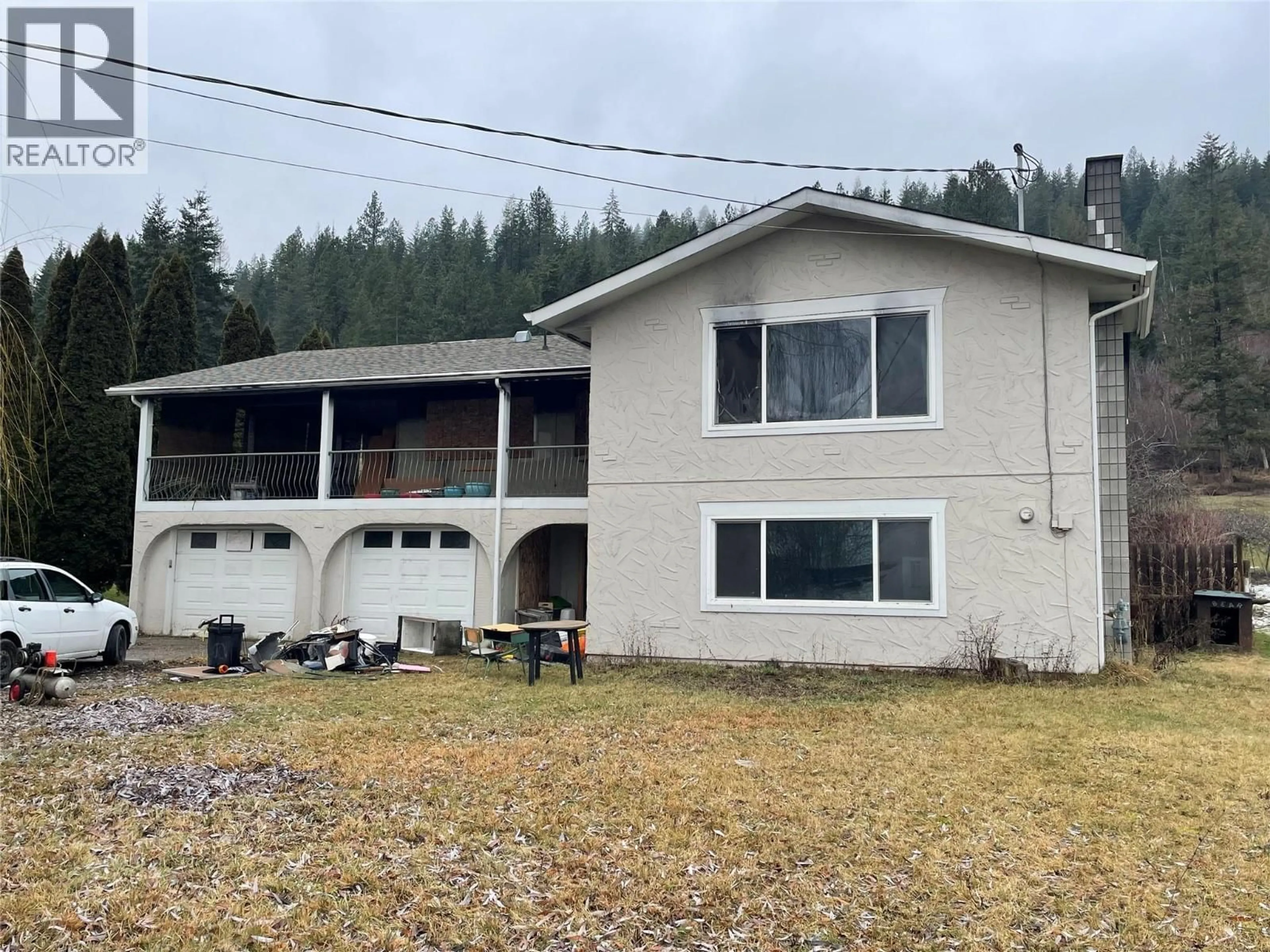 A pic from outside/outdoor area/front of a property/back of a property/a pic from drone, building for 133 WEST ENDERBY ROAD, Enderby British Columbia V4Y4C9
