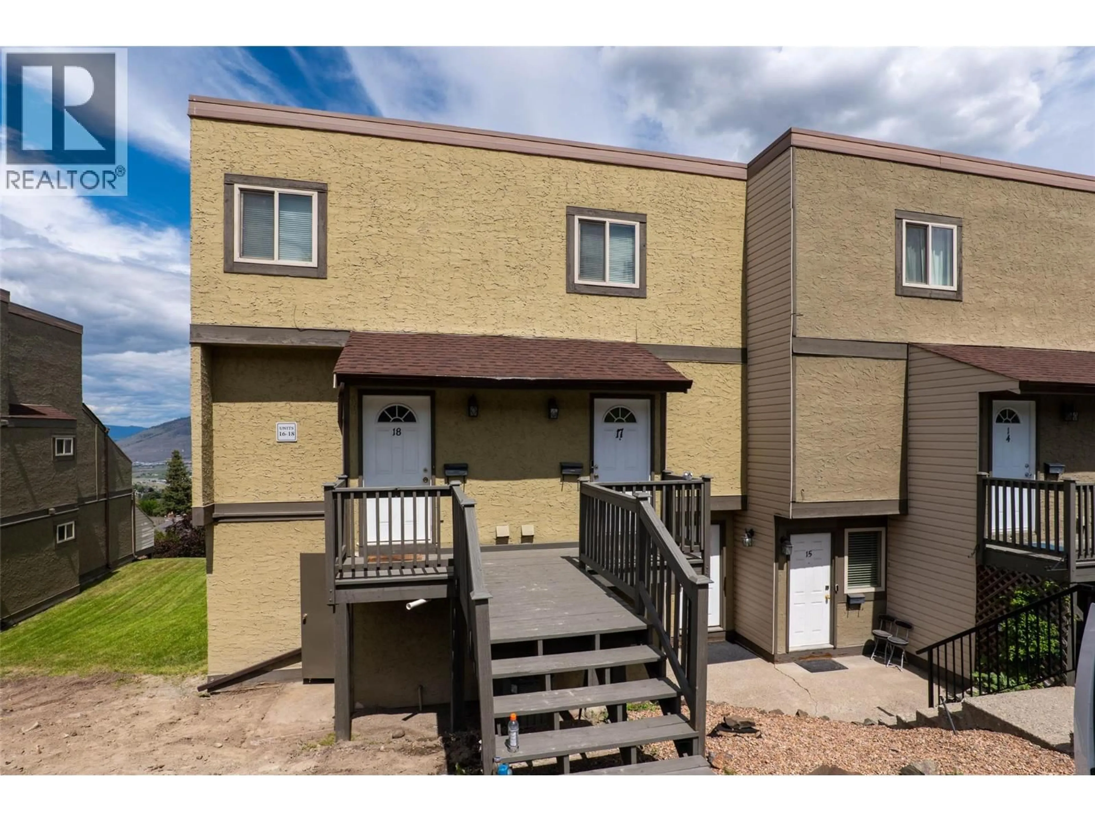 A pic from outside/outdoor area/front of a property/back of a property/a pic from drone, street for 16 - 1750 SUMMIT DRIVE, Kamloops British Columbia V2E1Y1