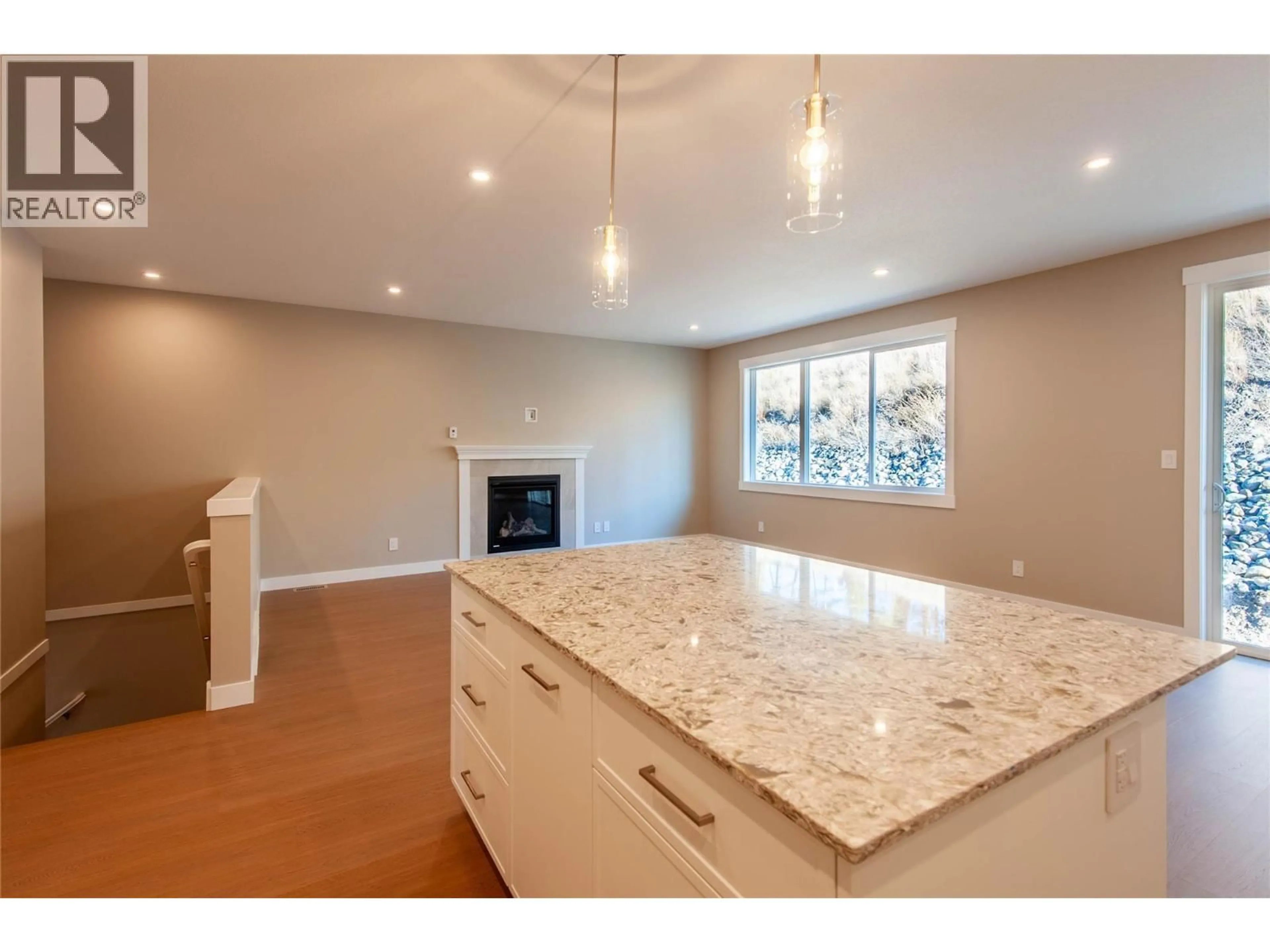 Open concept kitchen, unknown for 437 POPLAR DRIVE, Logan Lake British Columbia V0K1W0