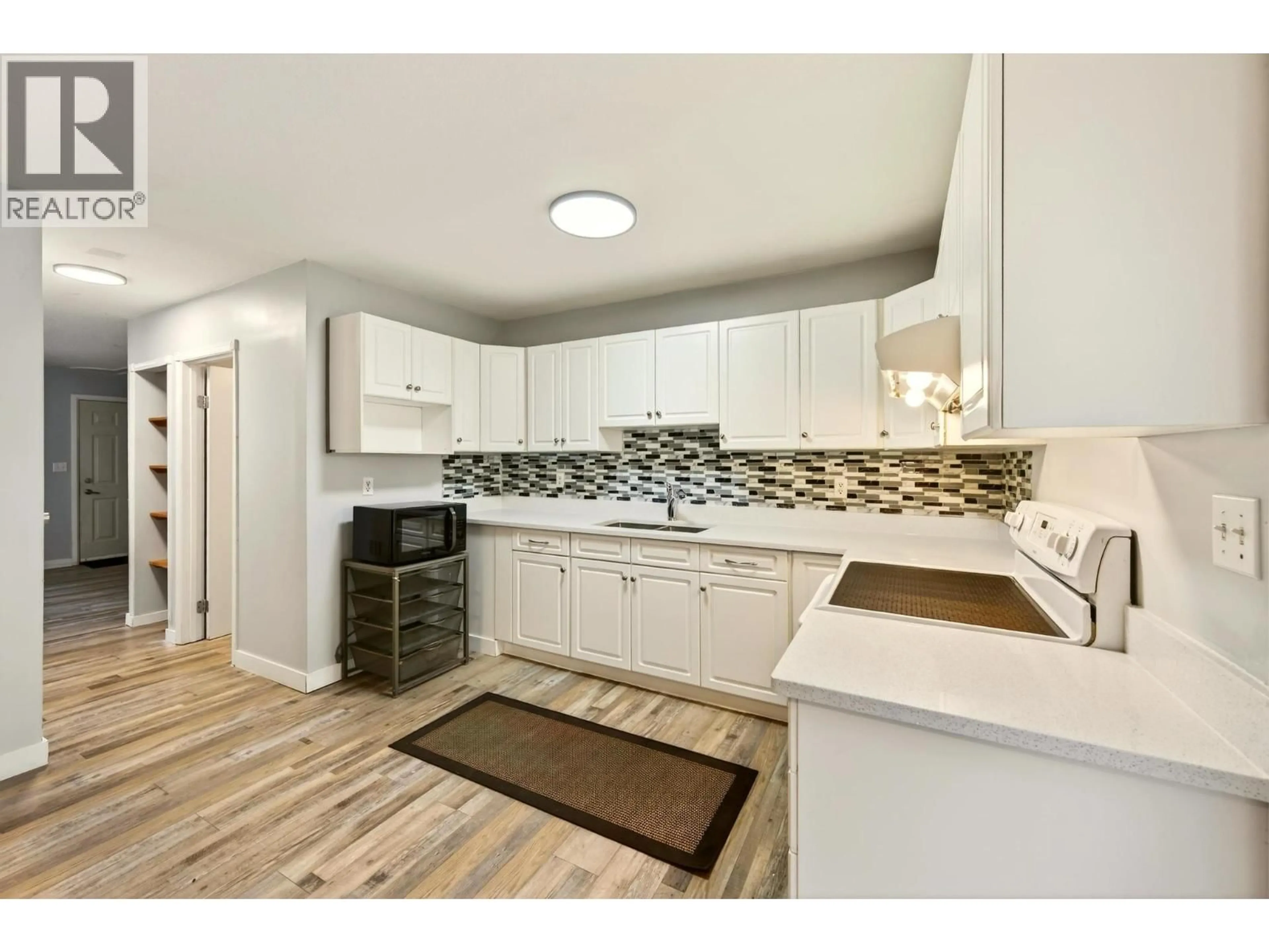 Unknown for 23 - 400 5TH AVENUE SOUTH, Golden British Columbia V0A1H0