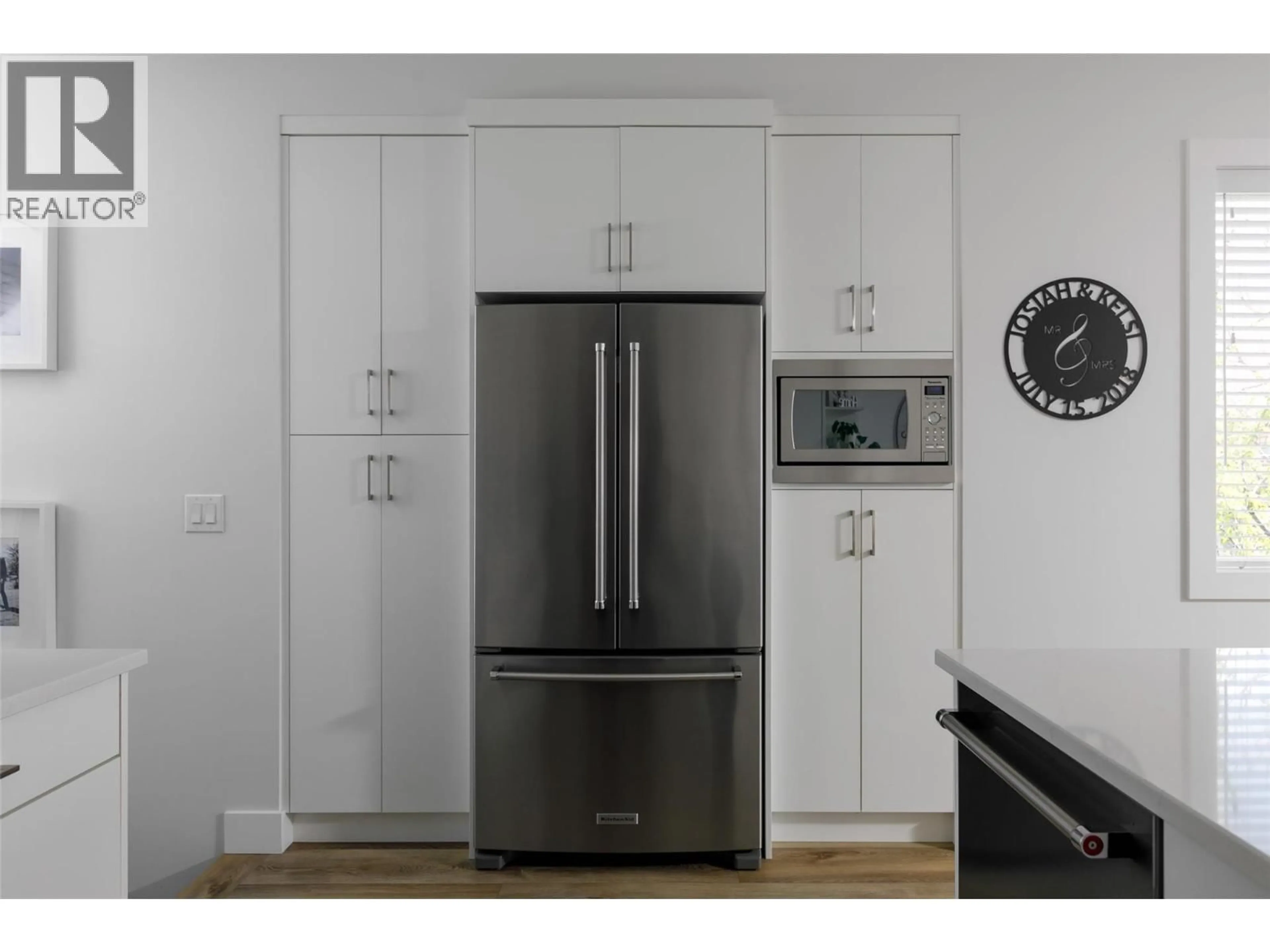 Standard kitchen, unknown for 865 PATTERSON AVENUE, Kelowna British Columbia V1Y5C9