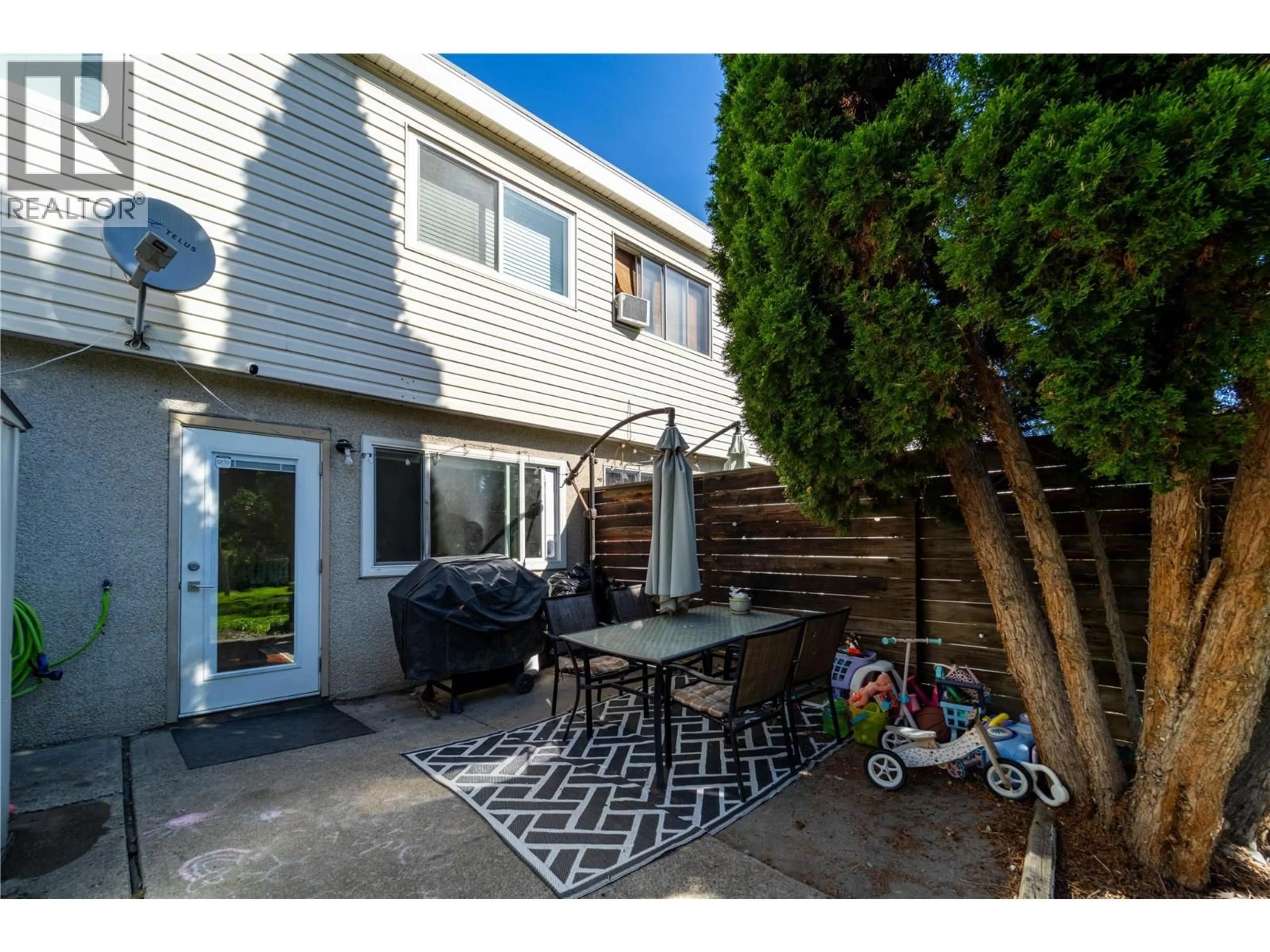 Patio, street for 4 - 700 COLLINGWOOD DRIVE, Kamloops British Columbia V2B6B9