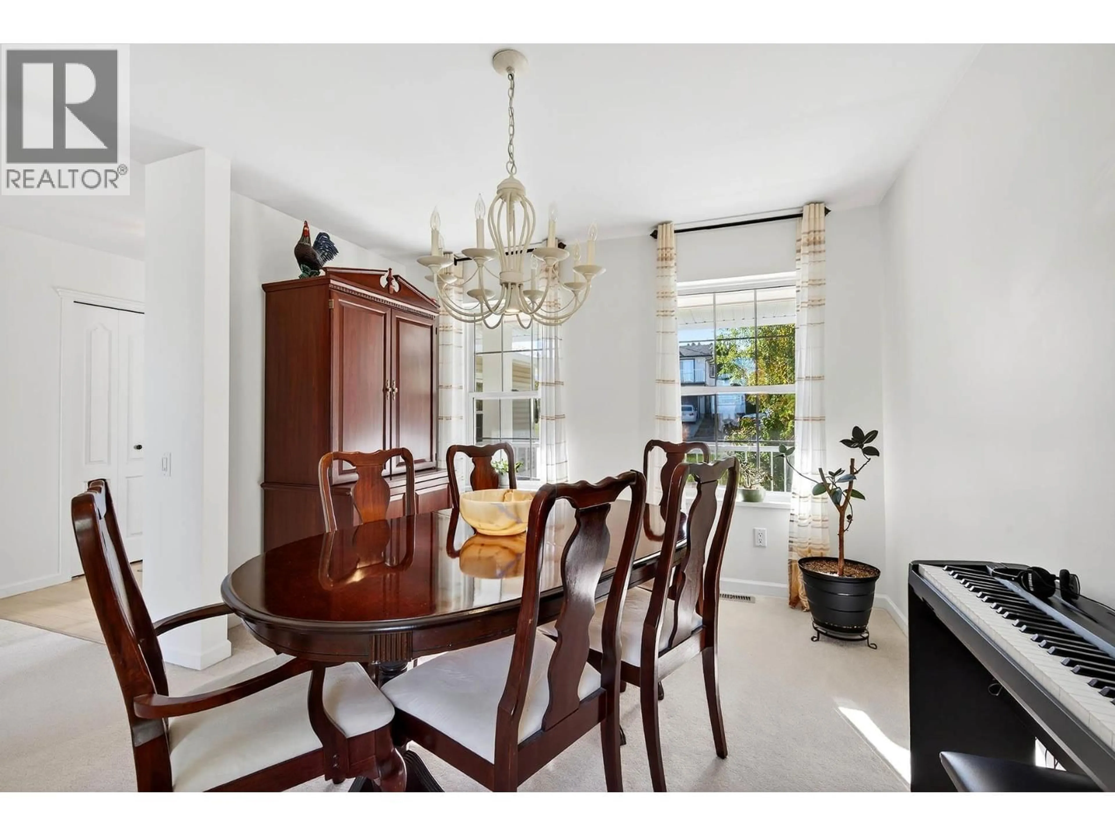 Dining room, unknown for 992 CANONGATE CRESCENT, Kamloops British Columbia V1S1W8