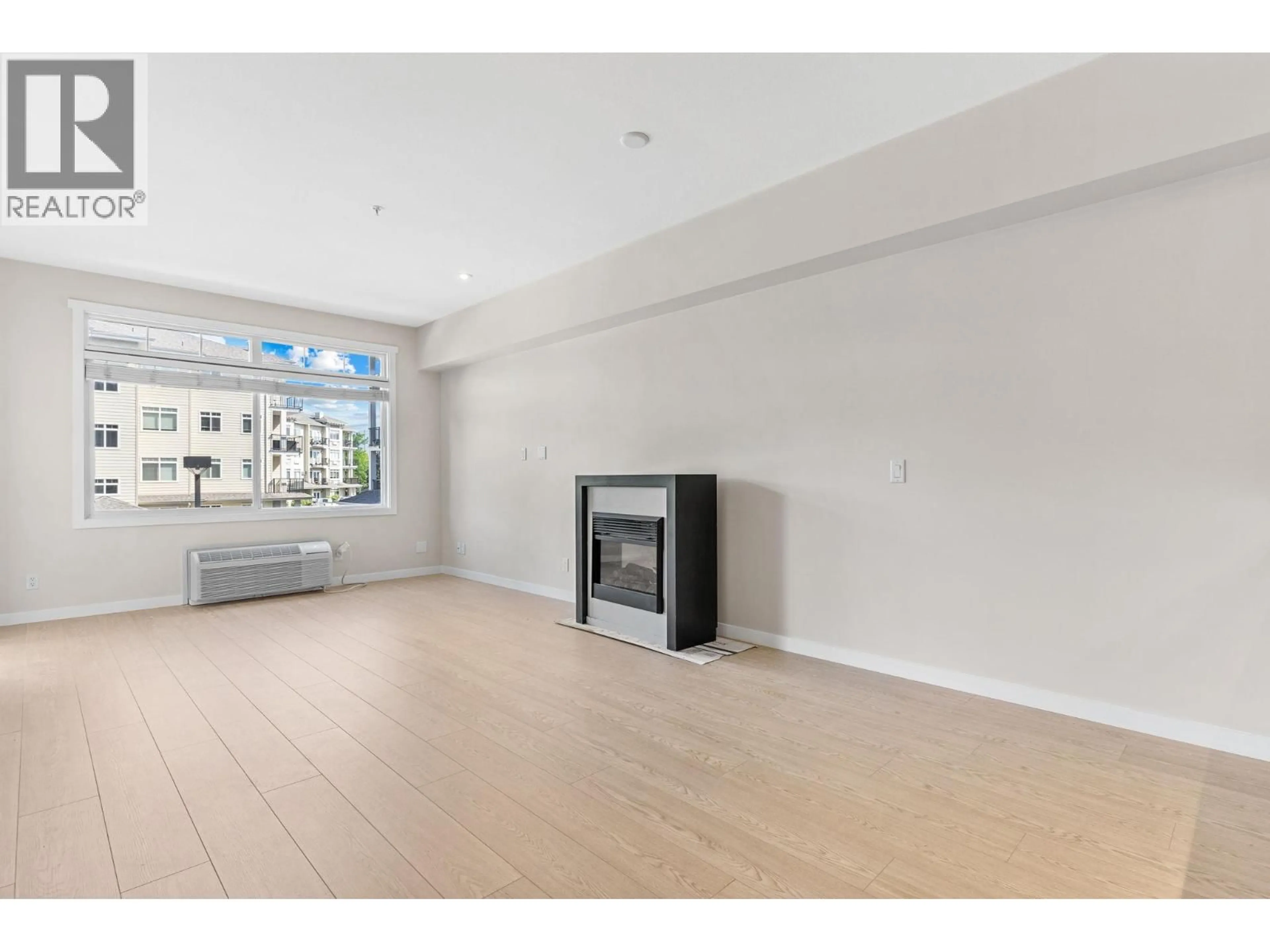 A pic of a room for 202 - 1350 RIDGEWAY DRIVE, Kelowna British Columbia V1Y9T8