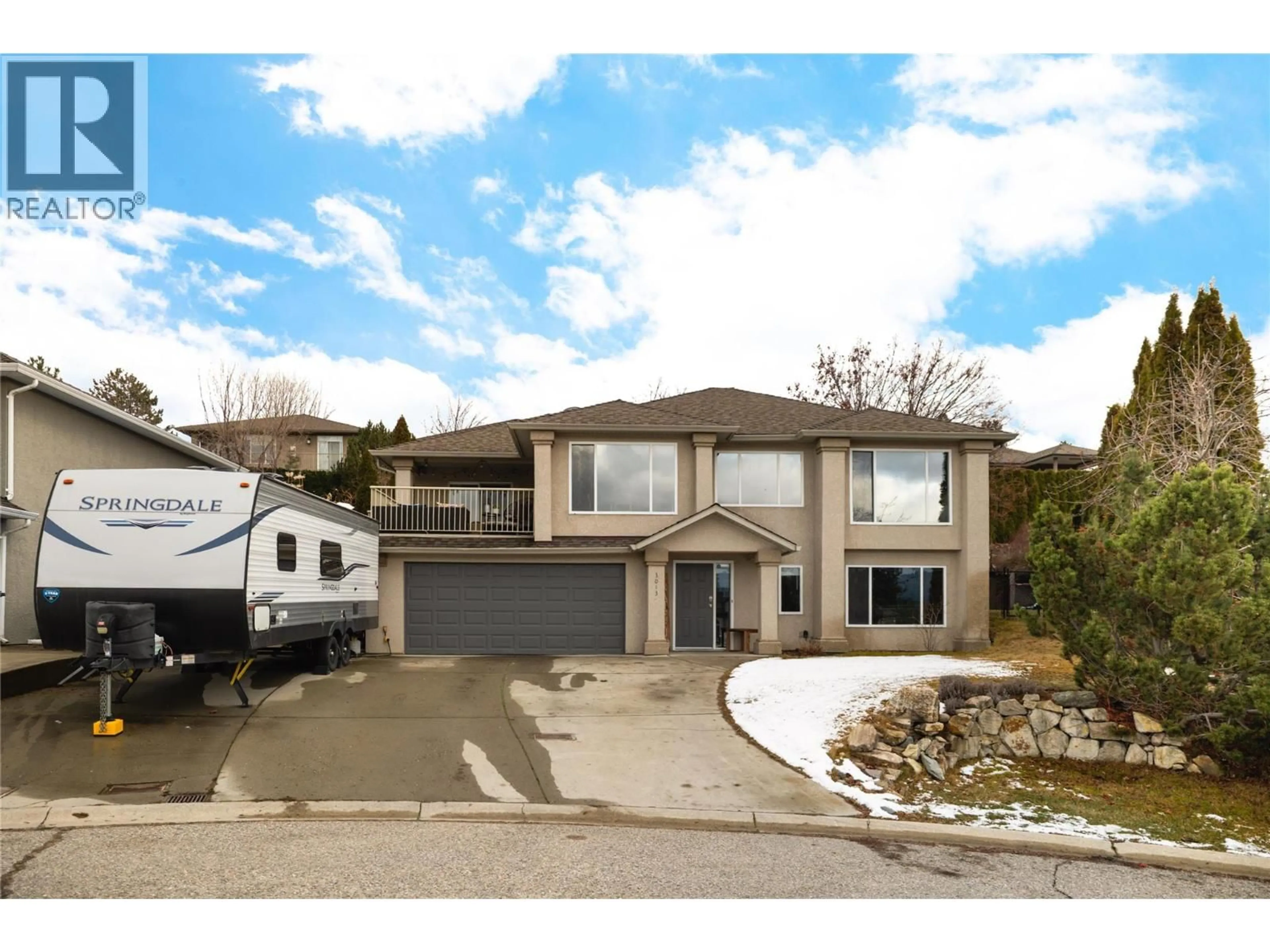A pic from outside/outdoor area/front of a property/back of a property/a pic from drone, street for 3013 BRINDISI PLACE, Kelowna British Columbia V1V2N5