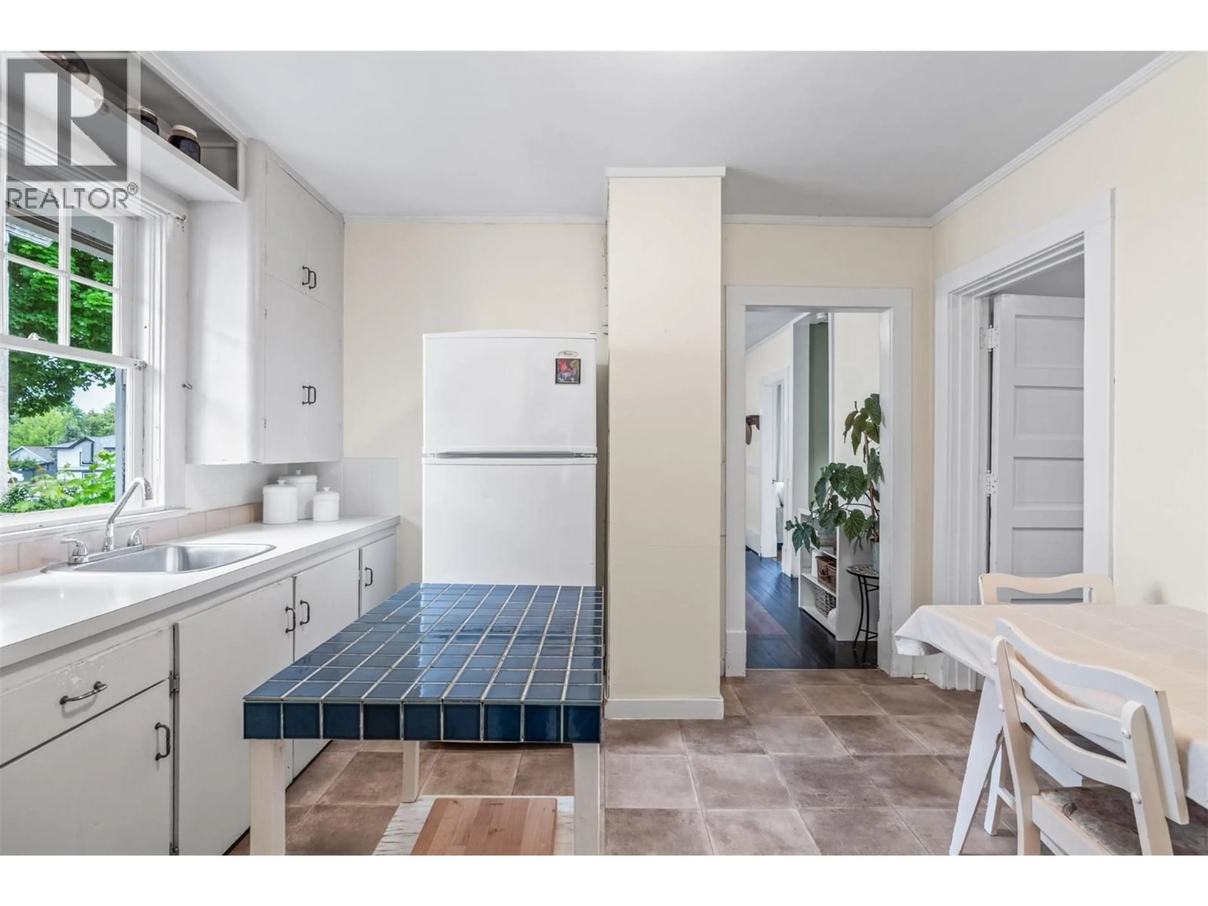 Unknown for 4101 30 STREET, Vernon British Columbia V1T5G2