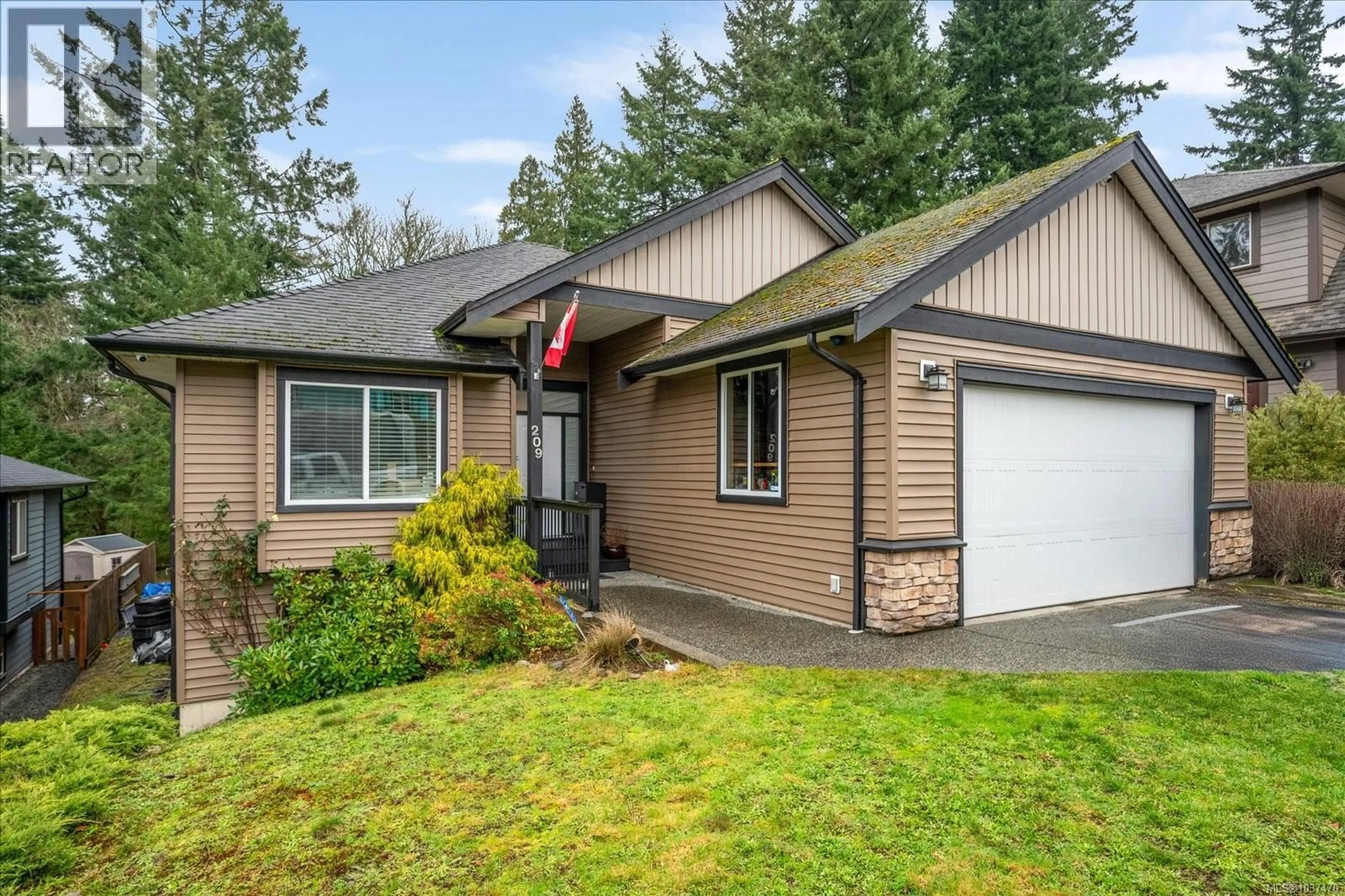 Home with vinyl exterior material, street for 209 SHILOH DRIVE, Nanaimo British Columbia V9R7C8
