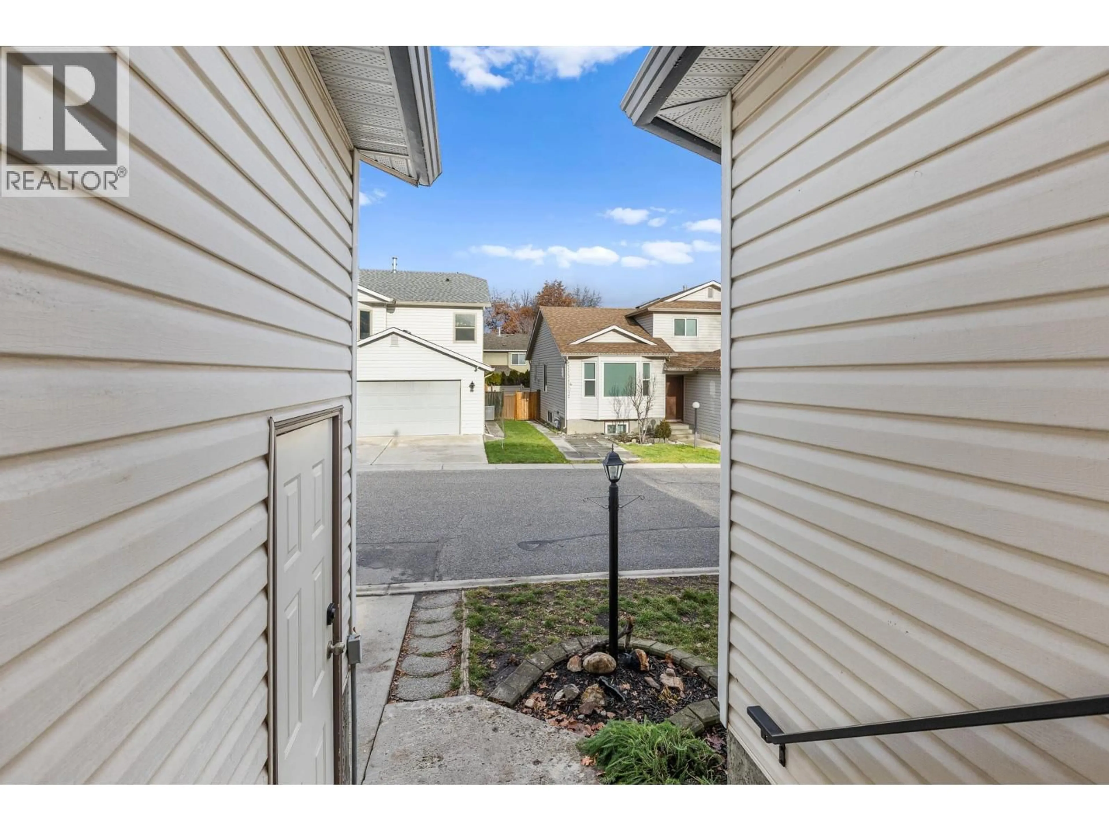 Unknown for 38 - 555 GLENMEADOWS ROAD, Kelowna British Columbia V1V1V5