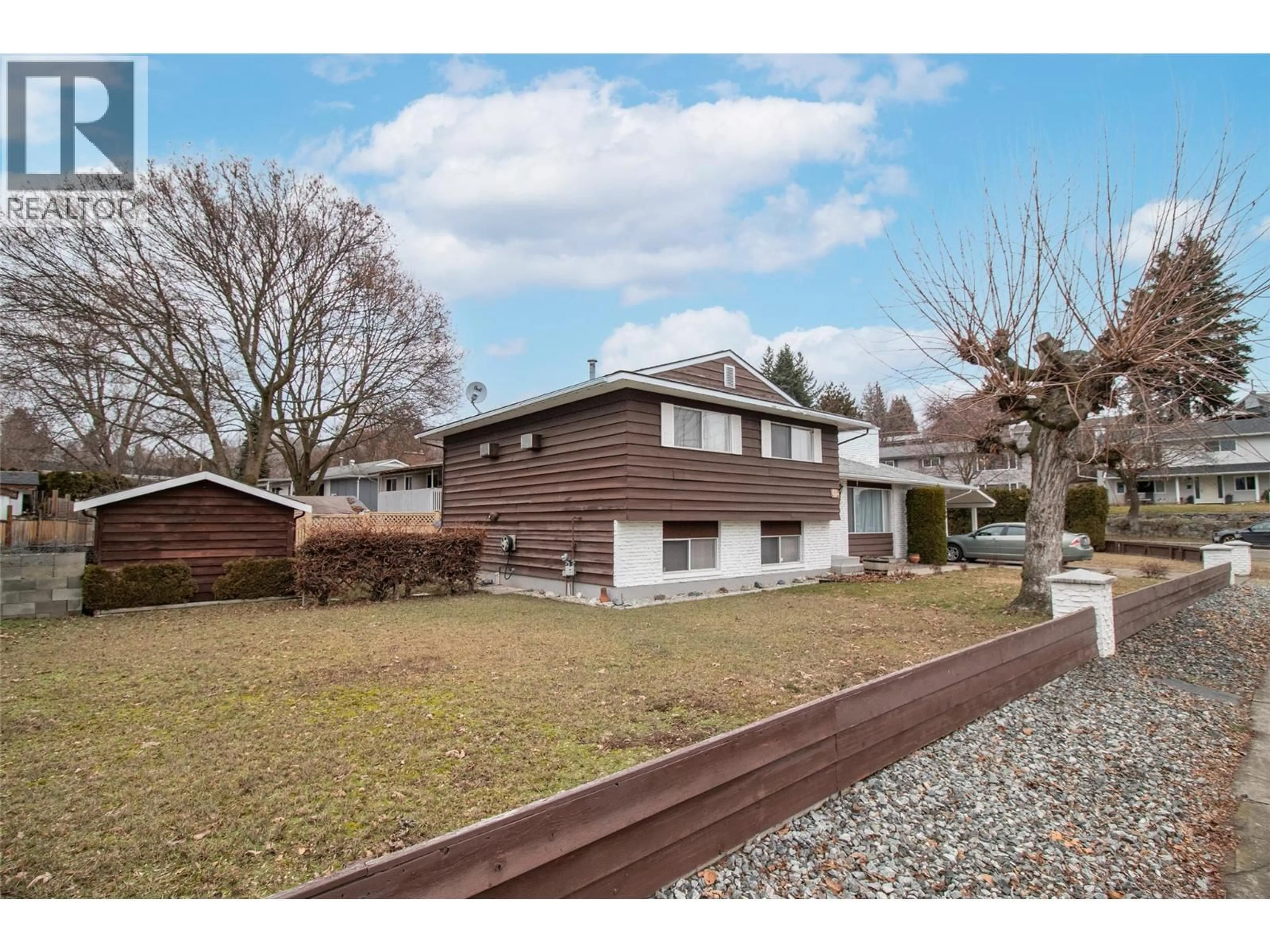 Unknown for 1590 BLONDEAUX CRESCENT, Kelowna British Columbia V1Y4J6