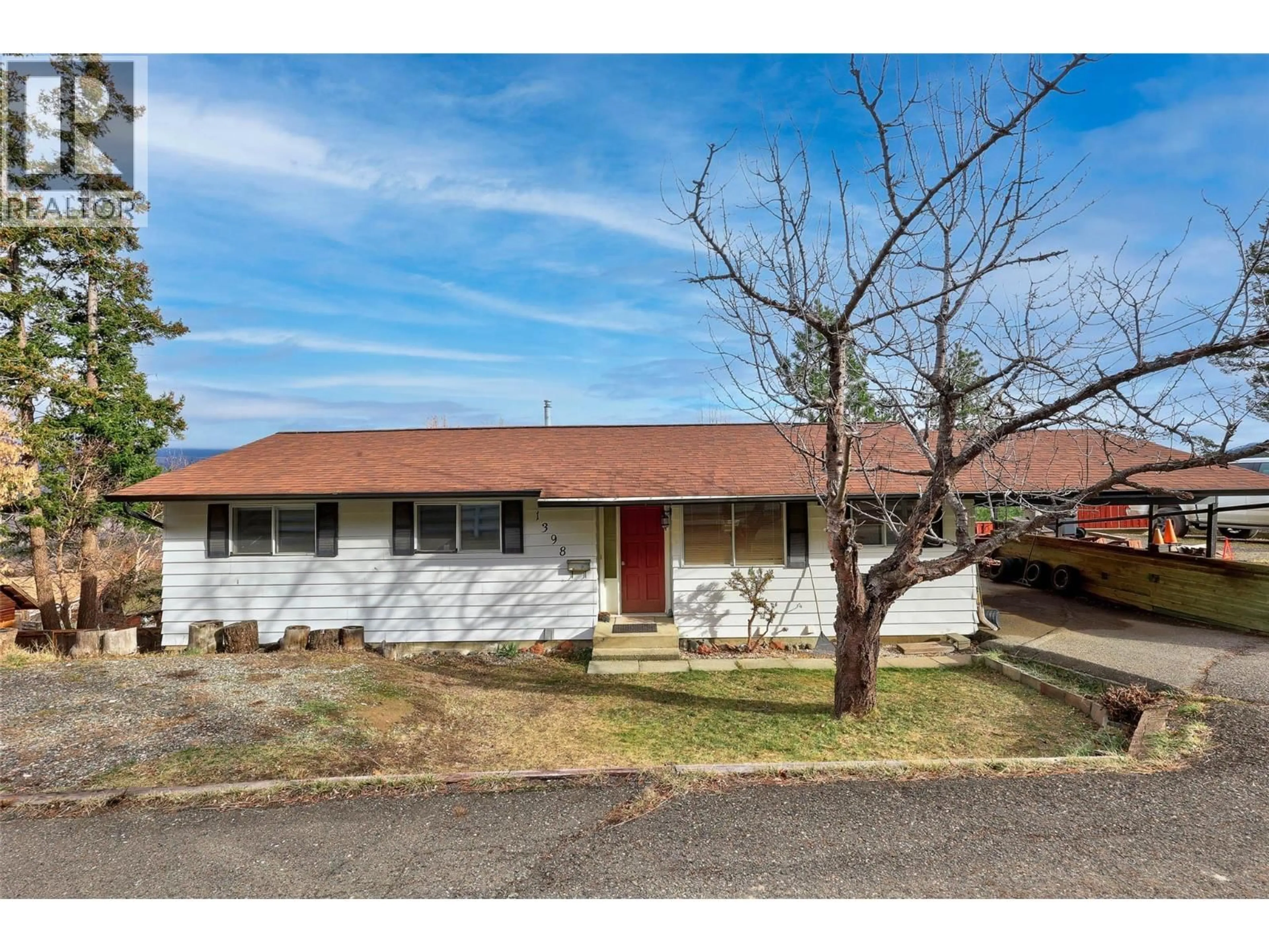 Home with vinyl exterior material, street for 1398 CRESTWOOD DRIVE, Kamloops British Columbia V2C5H2