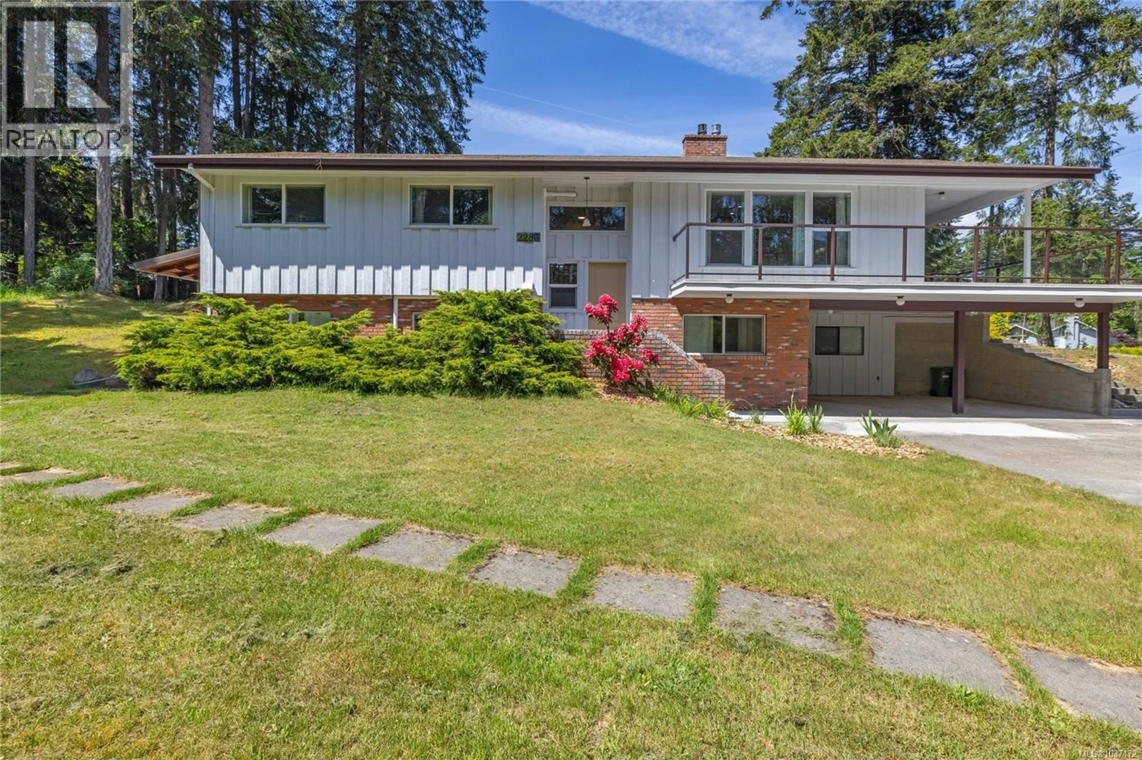A pic from outside/outdoor area/front of a property/back of a property/a pic from drone, unknown for 2280 CALAIS ROAD, Duncan British Columbia V9L5V2