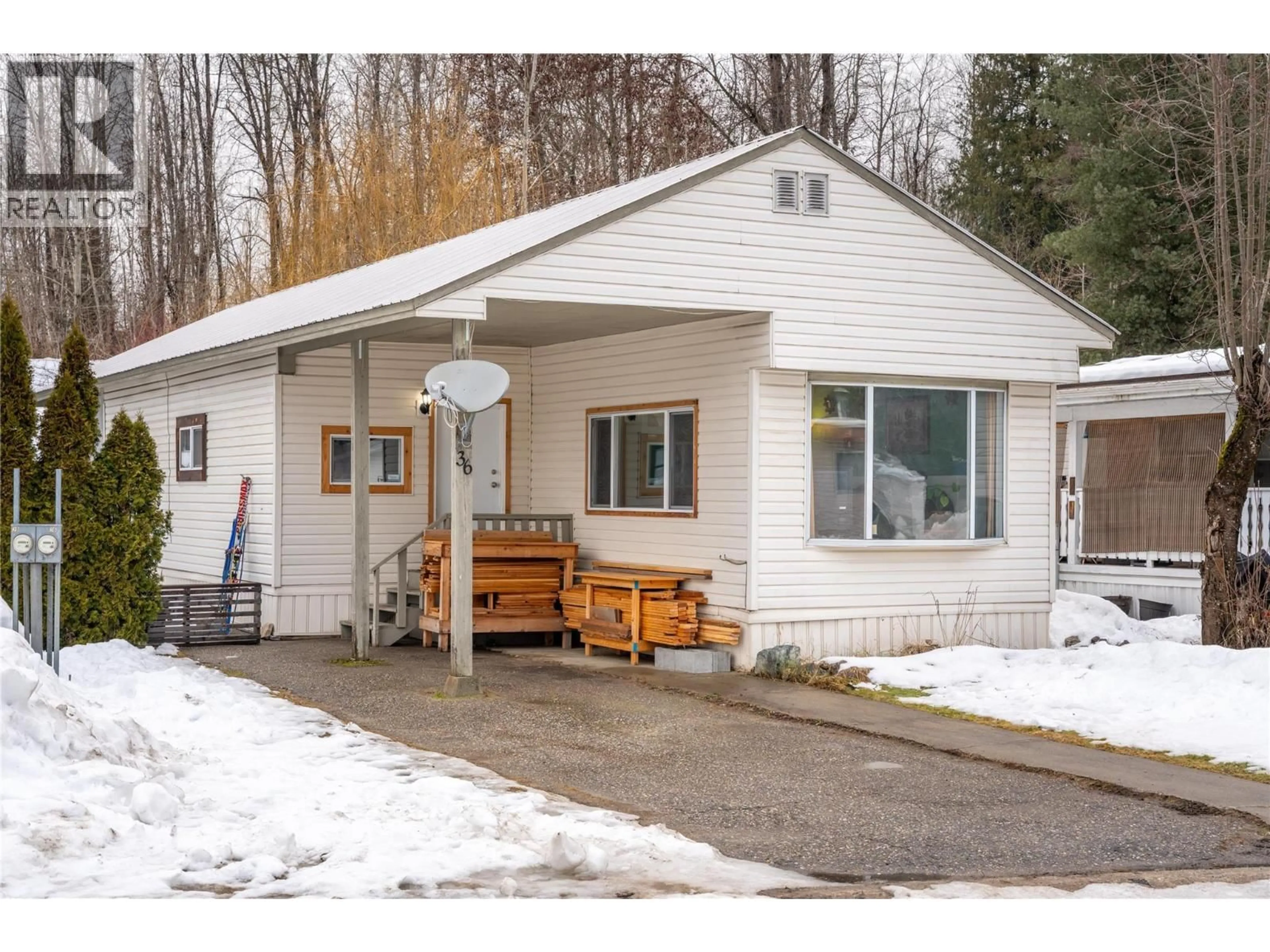 Unknown for 36 - 1200 OSCAR STREET, Revelstoke British Columbia V0E2S1