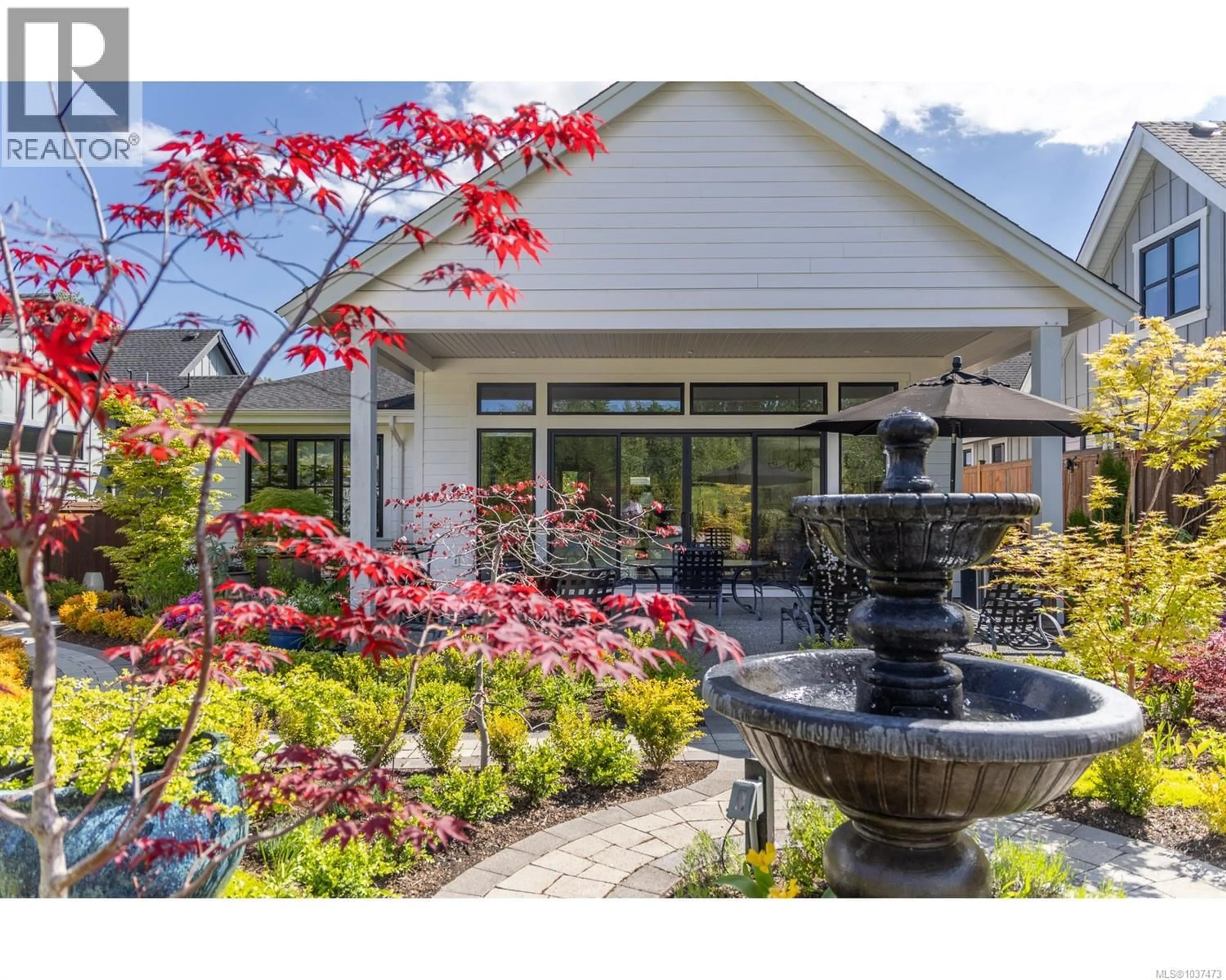 Home with vinyl exterior material, unknown for 839 CLAYMORE CRESCENT, Qualicum Beach British Columbia V9K2T6