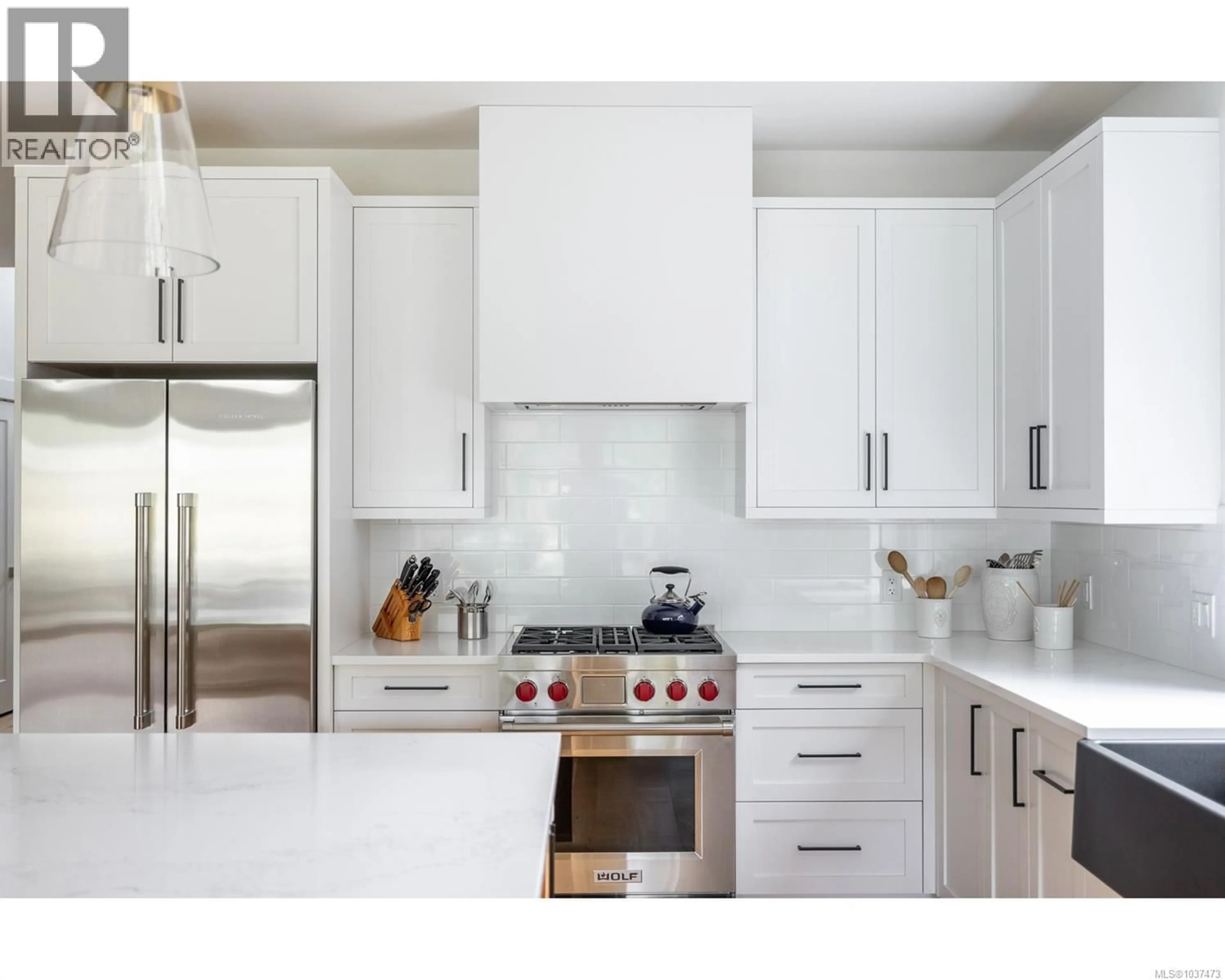 Contemporary kitchen, ceramic/tile floor for 839 CLAYMORE CRESCENT, Qualicum Beach British Columbia V9K2T6