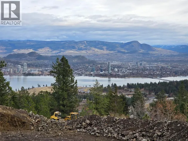 1 - PINEWOOD PLACE, West Kelowna